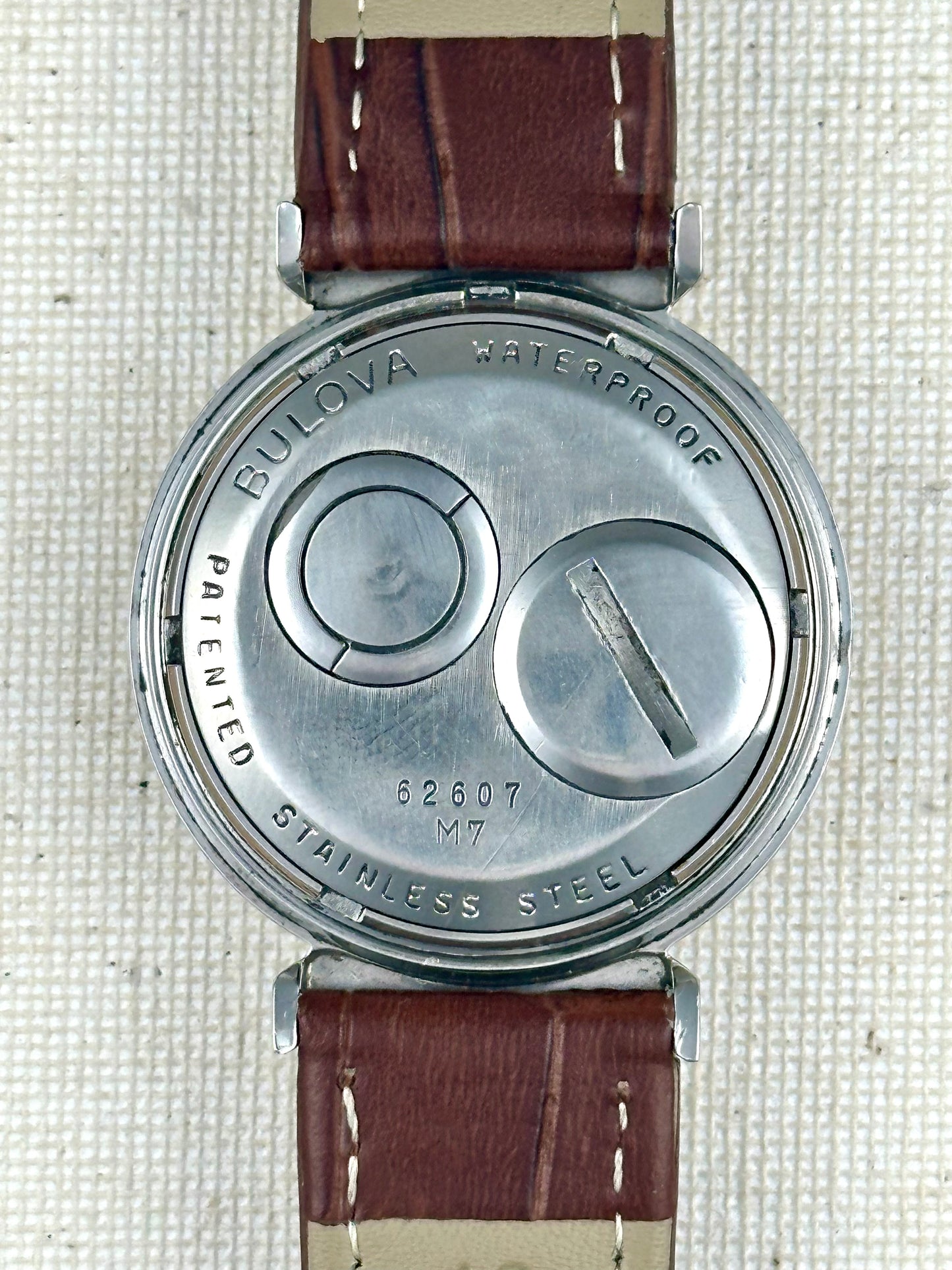 Accutron 214 Bow Tie Lugs Vintage