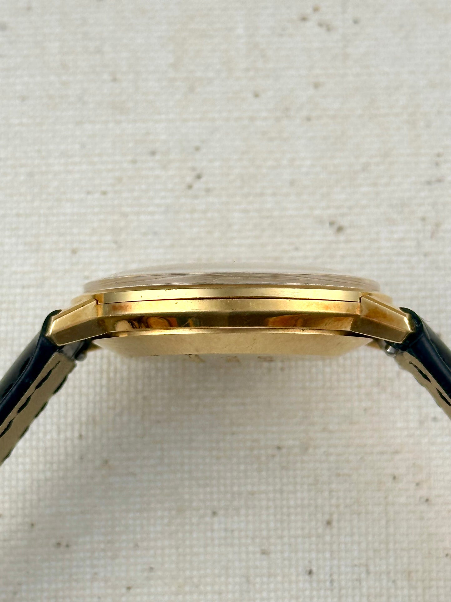 Omega De Ville 18k "Wenger Case" Vintage