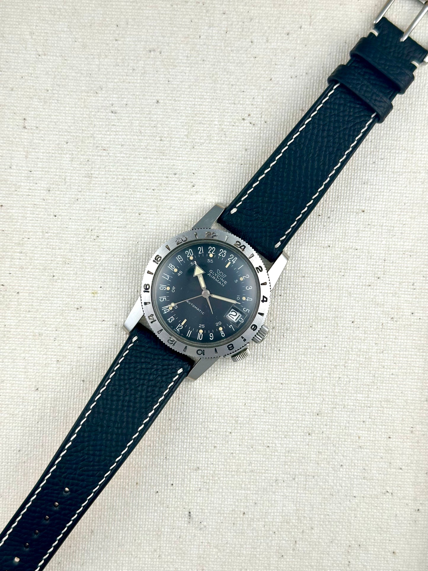 Glycine Airman with Box and Papers