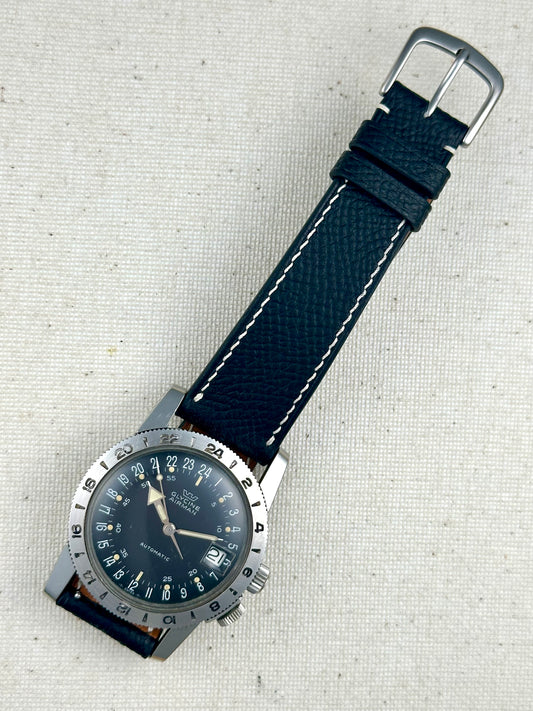 Glycine Airman with Box and Papers