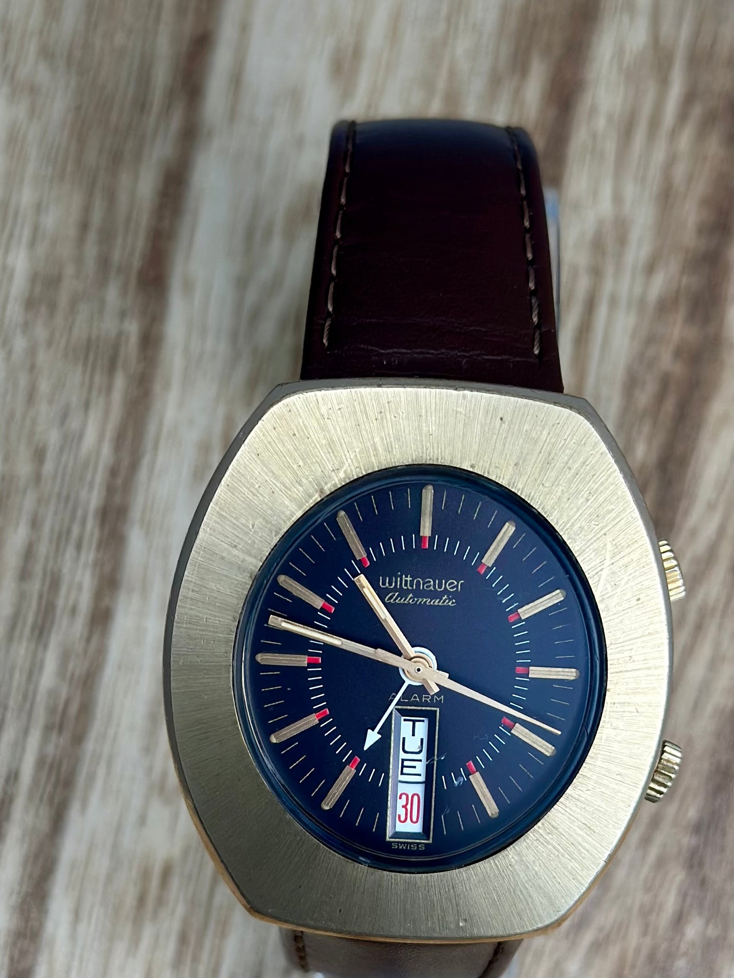 Wittnauer Alarm Day Date