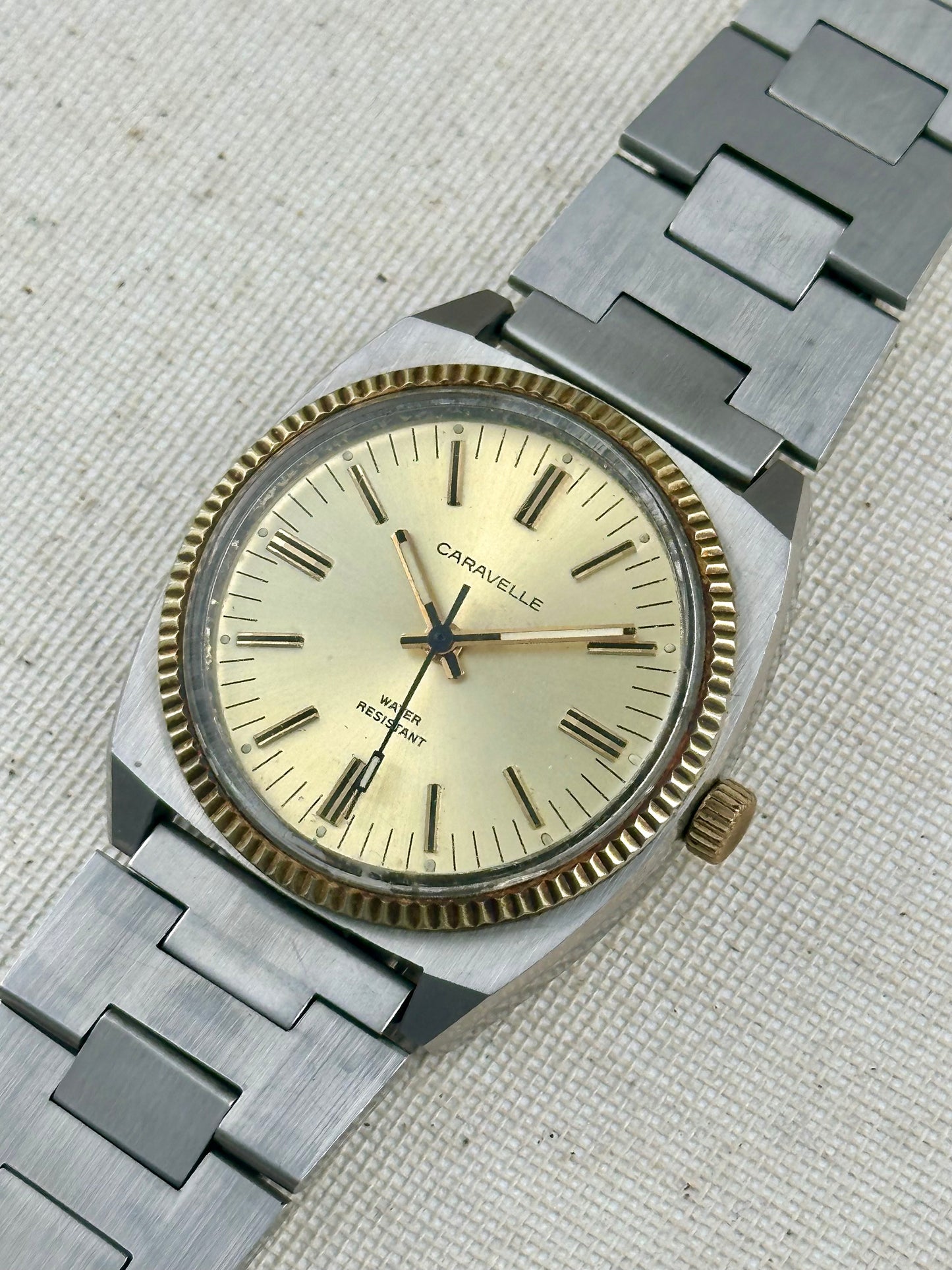 Caravelle Fluted Bezel Vintage