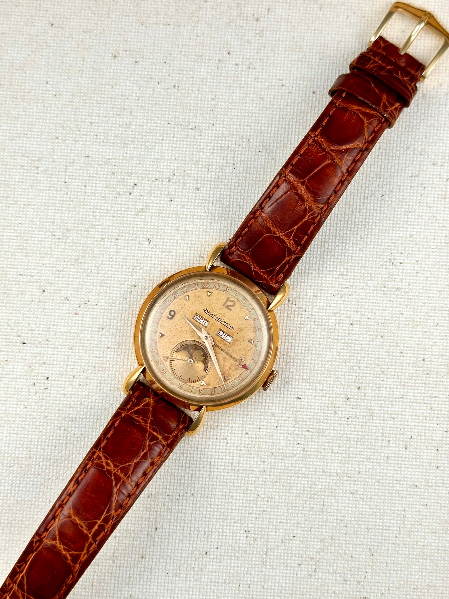 Jaeger-Lecoultre Triple Date Moonphase Calendar ref 2722 Vintage 18k