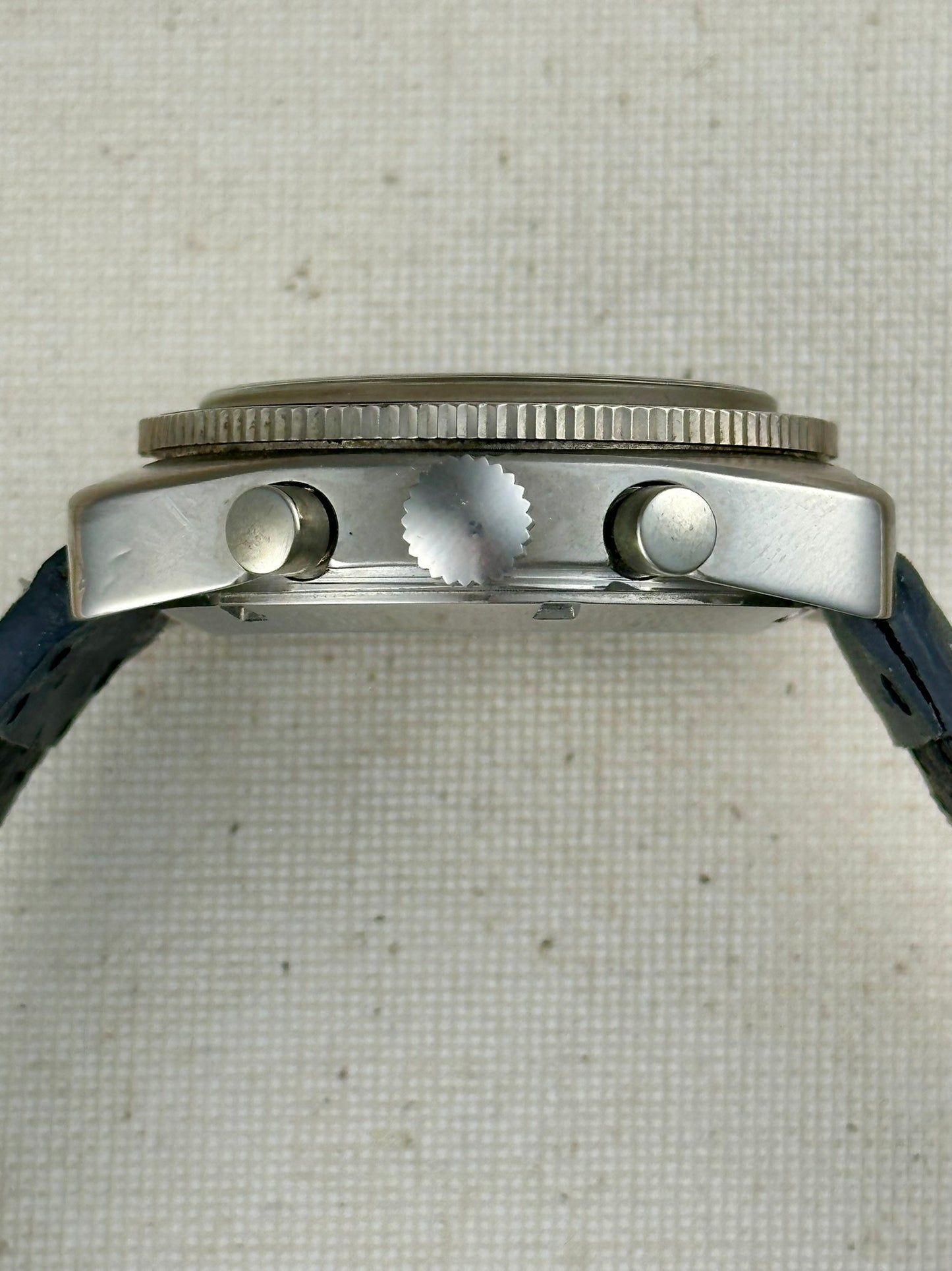 Iaxa "Bow Tie" Diver Vintage