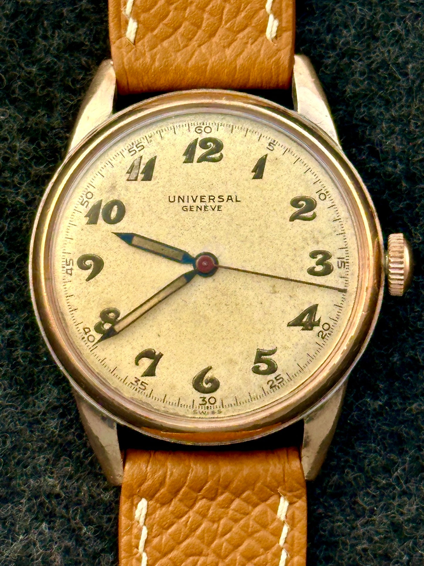 Universal Geneve Outdoorsman Vintage