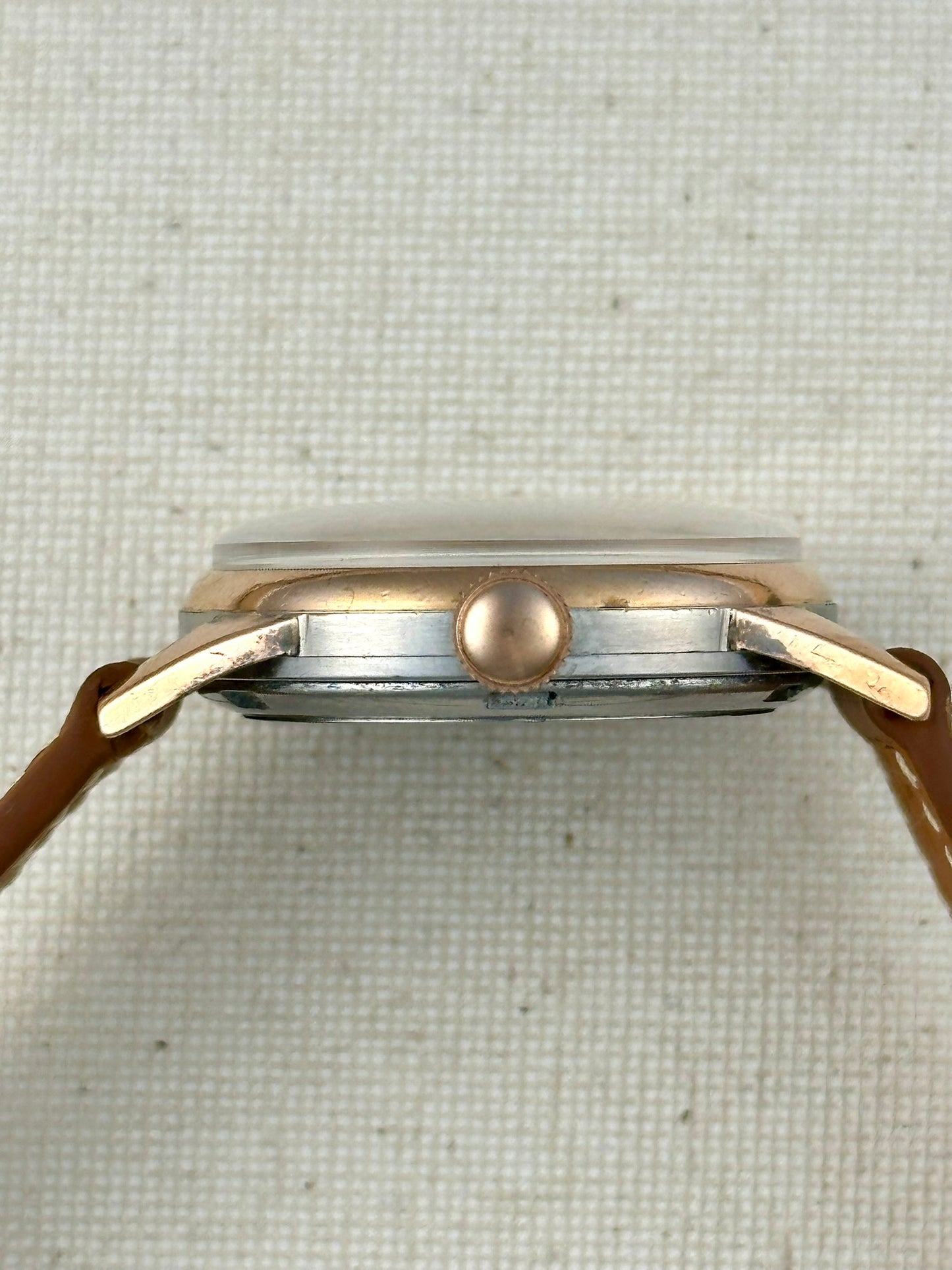 Universal Geneve Outdoorsman Vintage