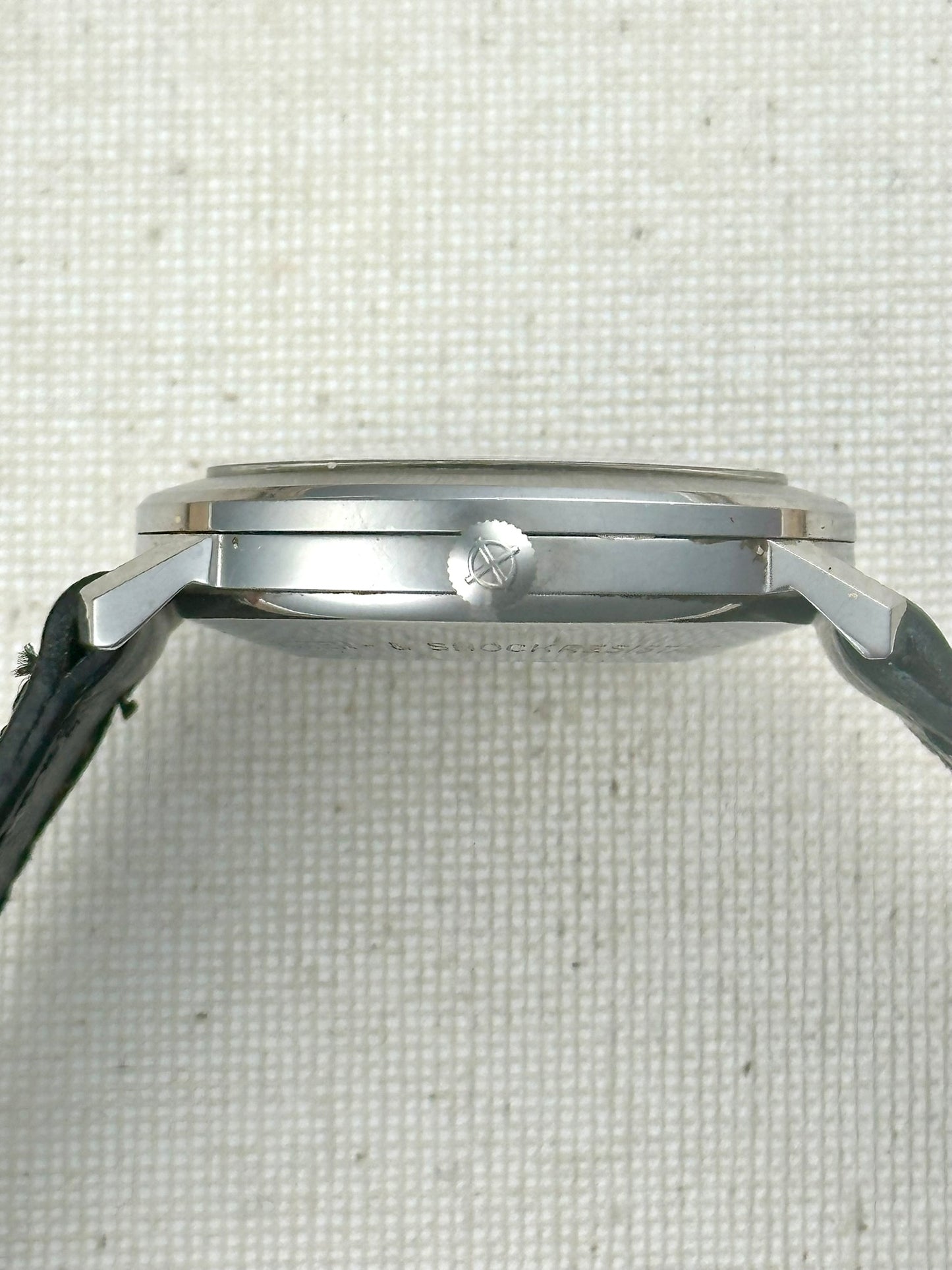 Zodiac Senator Hermetic Oval Date Vintage