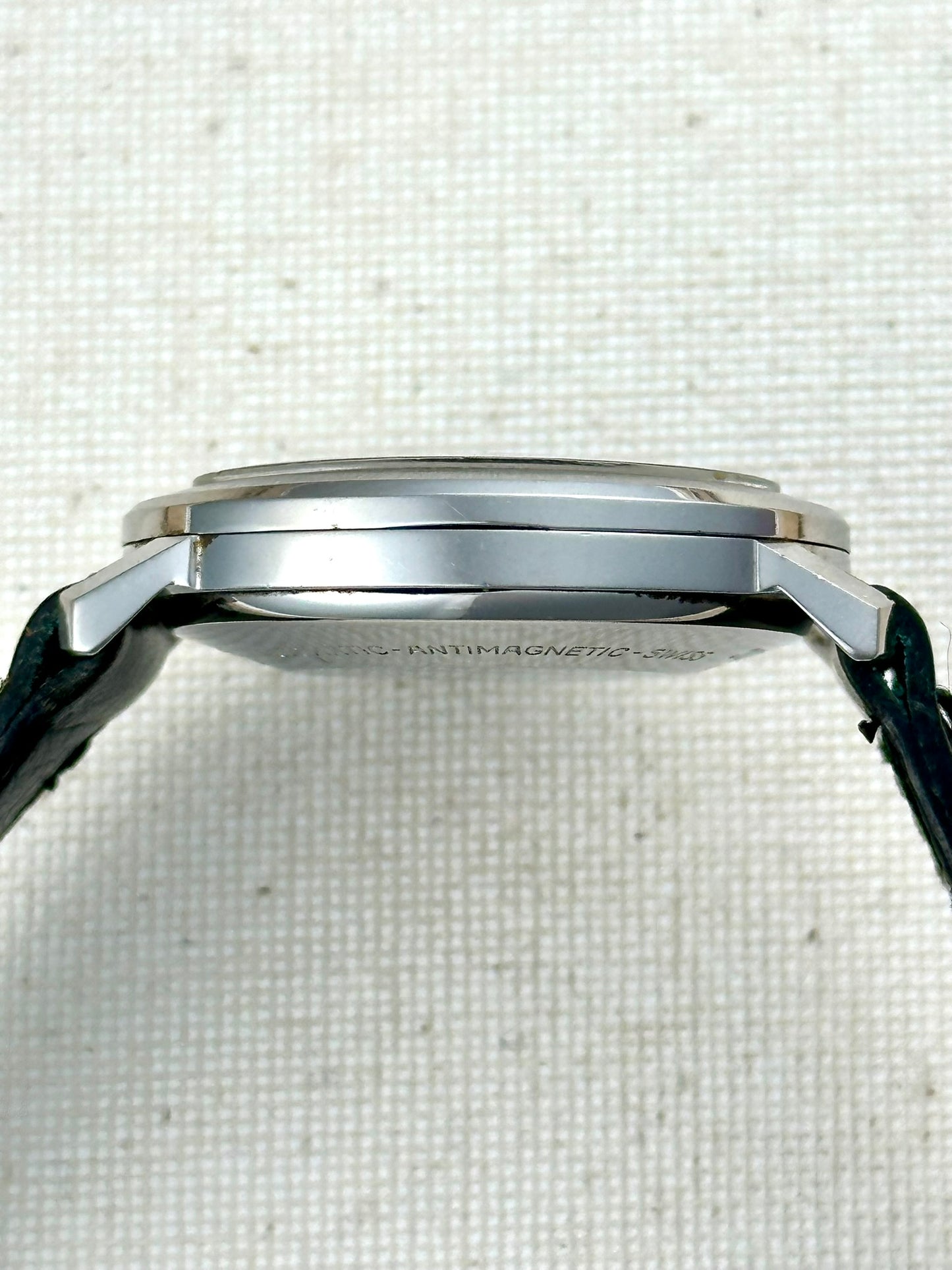 Zodiac Senator Hermetic Oval Date Vintage