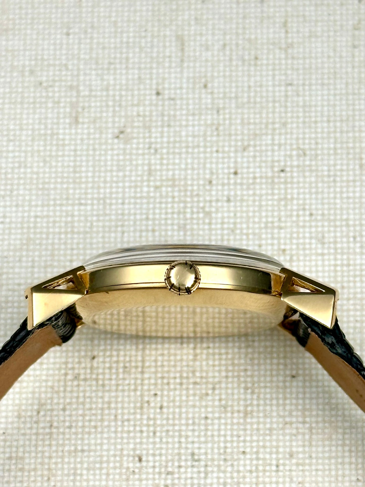 LeCoultre 18k Spider Web Fancy Lugs Vintage