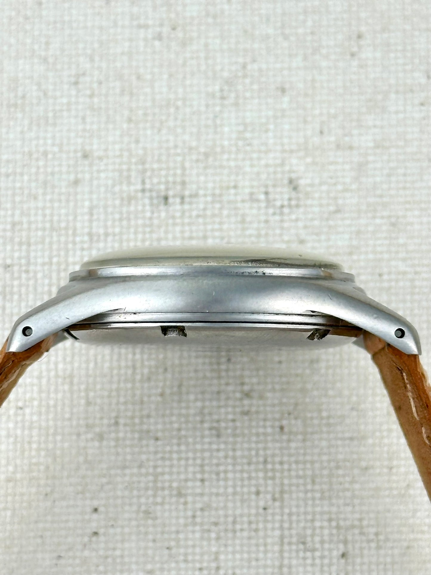 Universal Geneve Outdoorsman Vintage