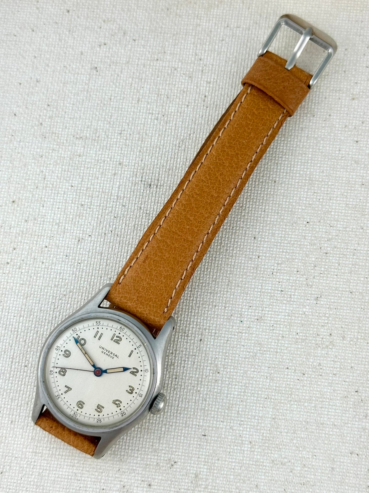Universal Geneve Outdoorsman Vintage