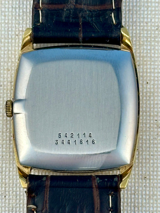 Universal Geneve Vintage