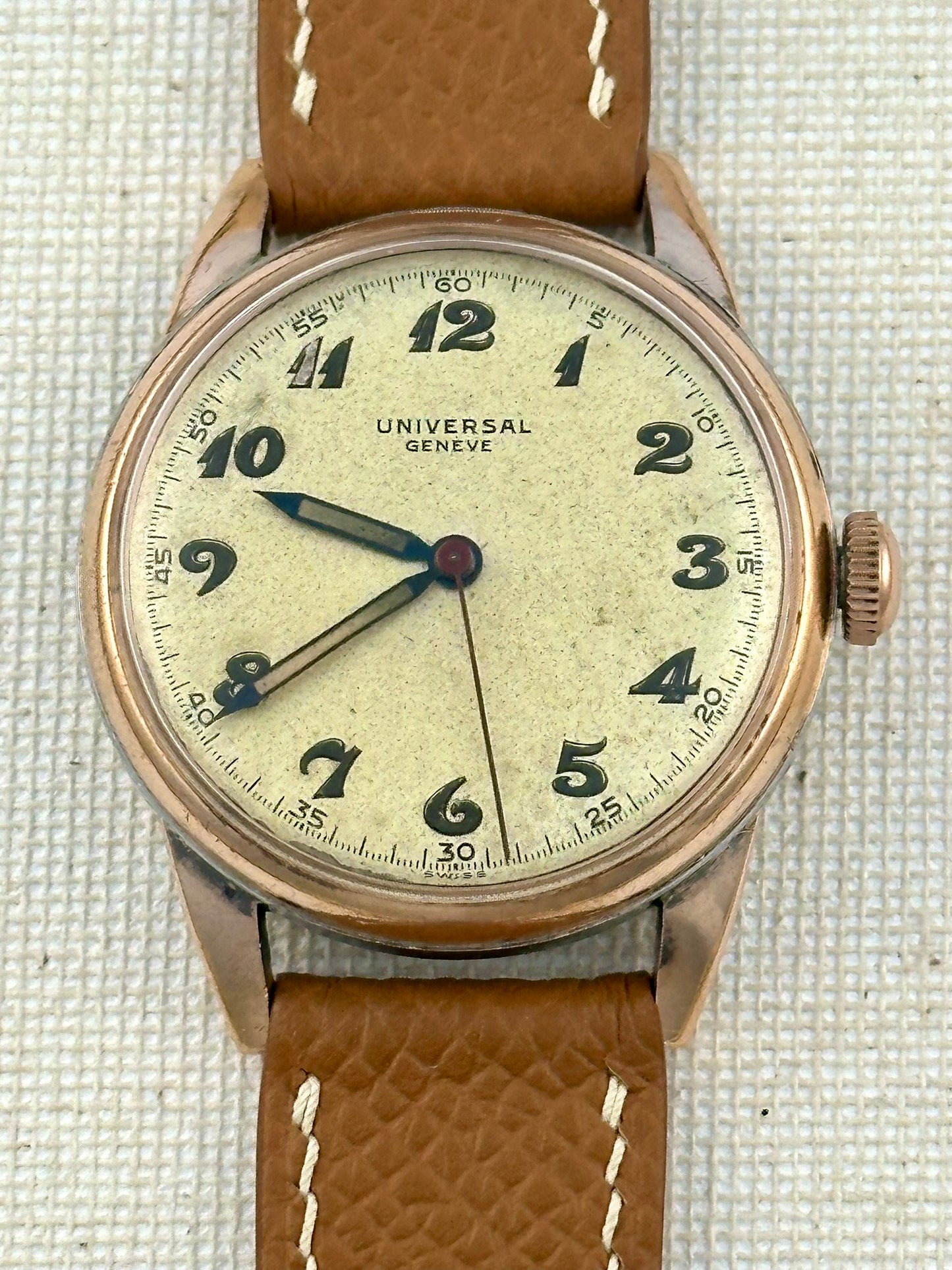 Universal Geneve Outdoorsman Vintage