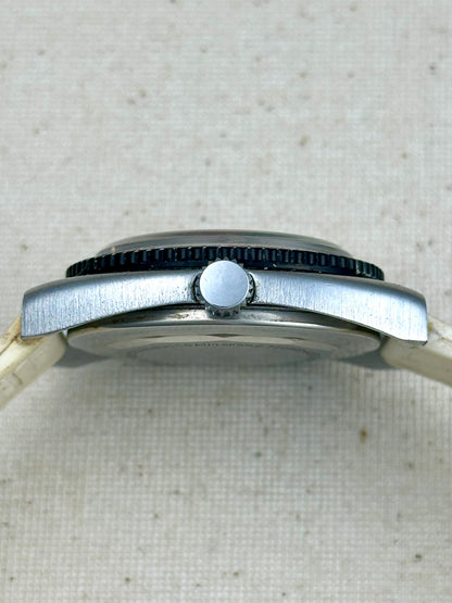 Johnson Outboards Boating Watch Vintage