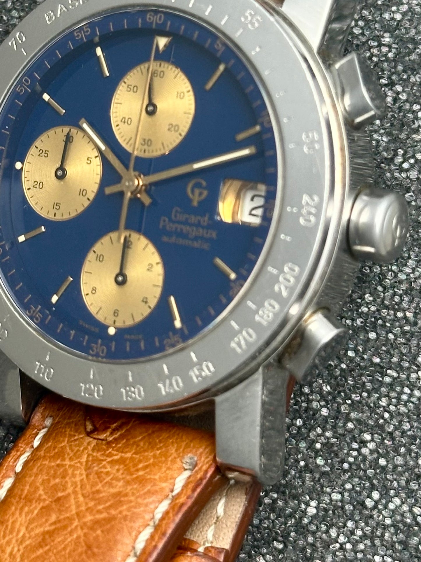 Girard Perregaux Chronograph Neo-Vintage