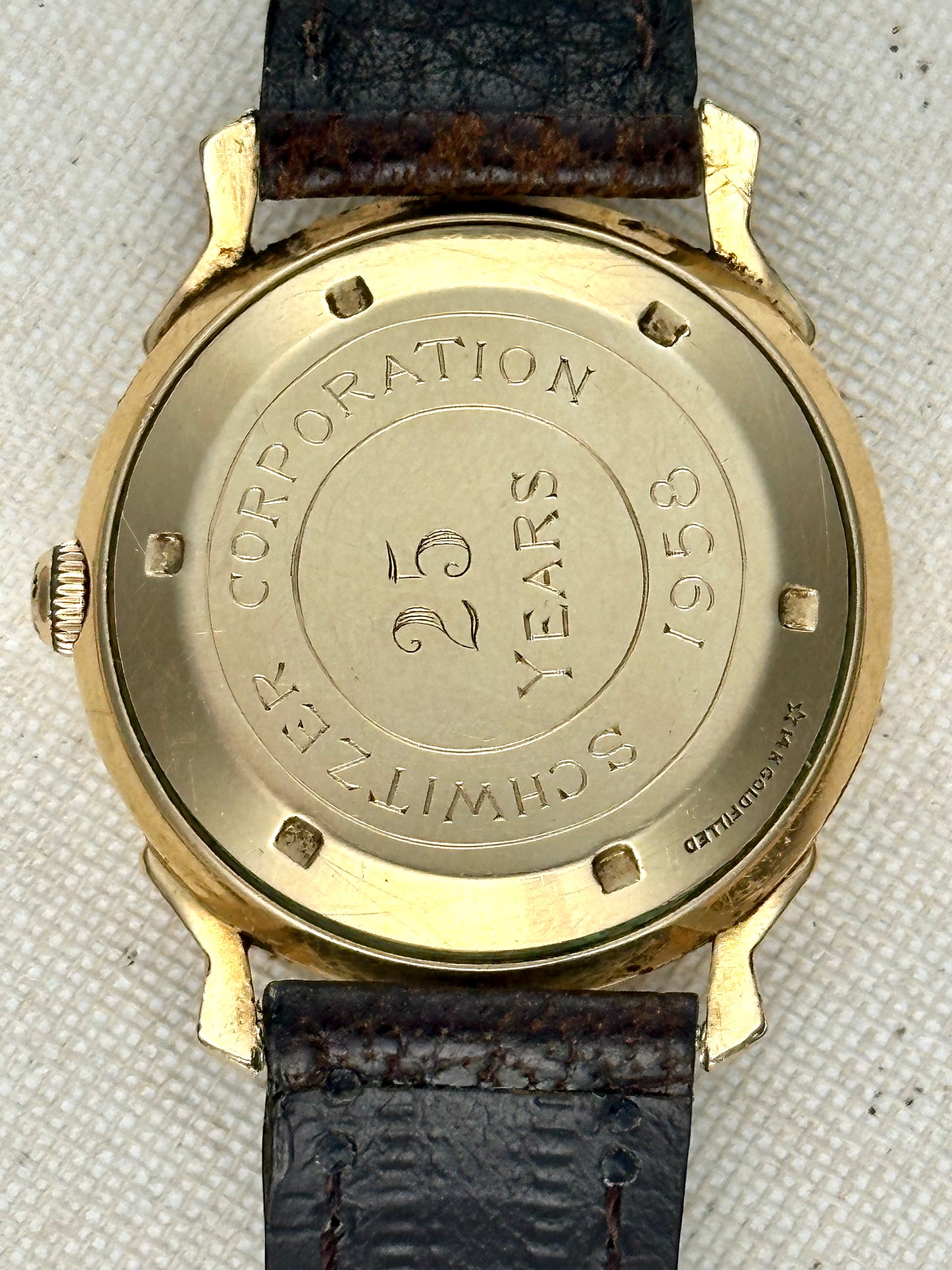 Universal Geneve Bumper Vintage