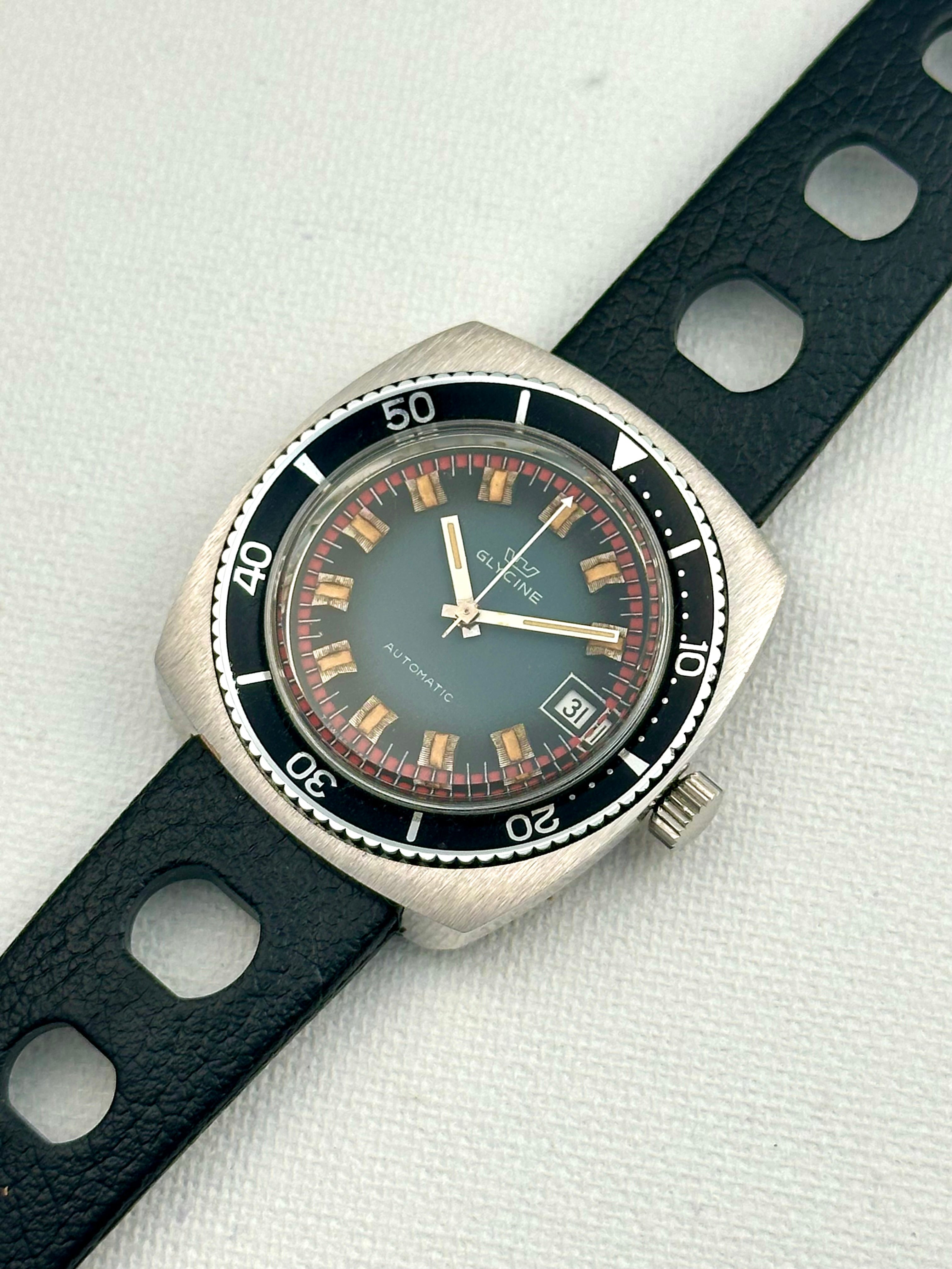 Glycine Diver Blue with Color Minute Wheel Vintage – Old School