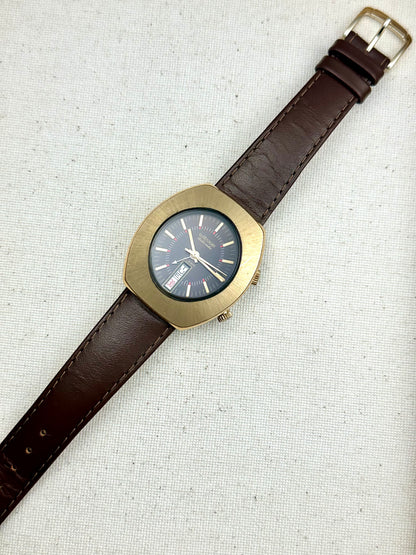 Wittnauer Alarm Day Date