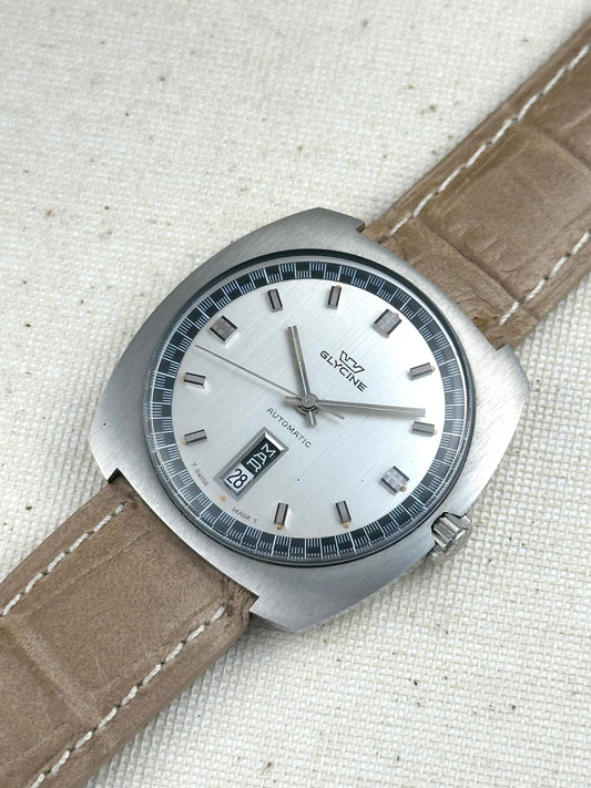 Glycine Compressor NOS Day Date Vintage