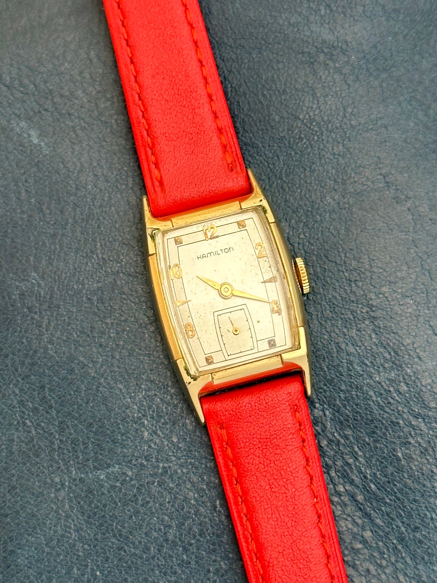 Hamilton Tank Red Strap Vintage