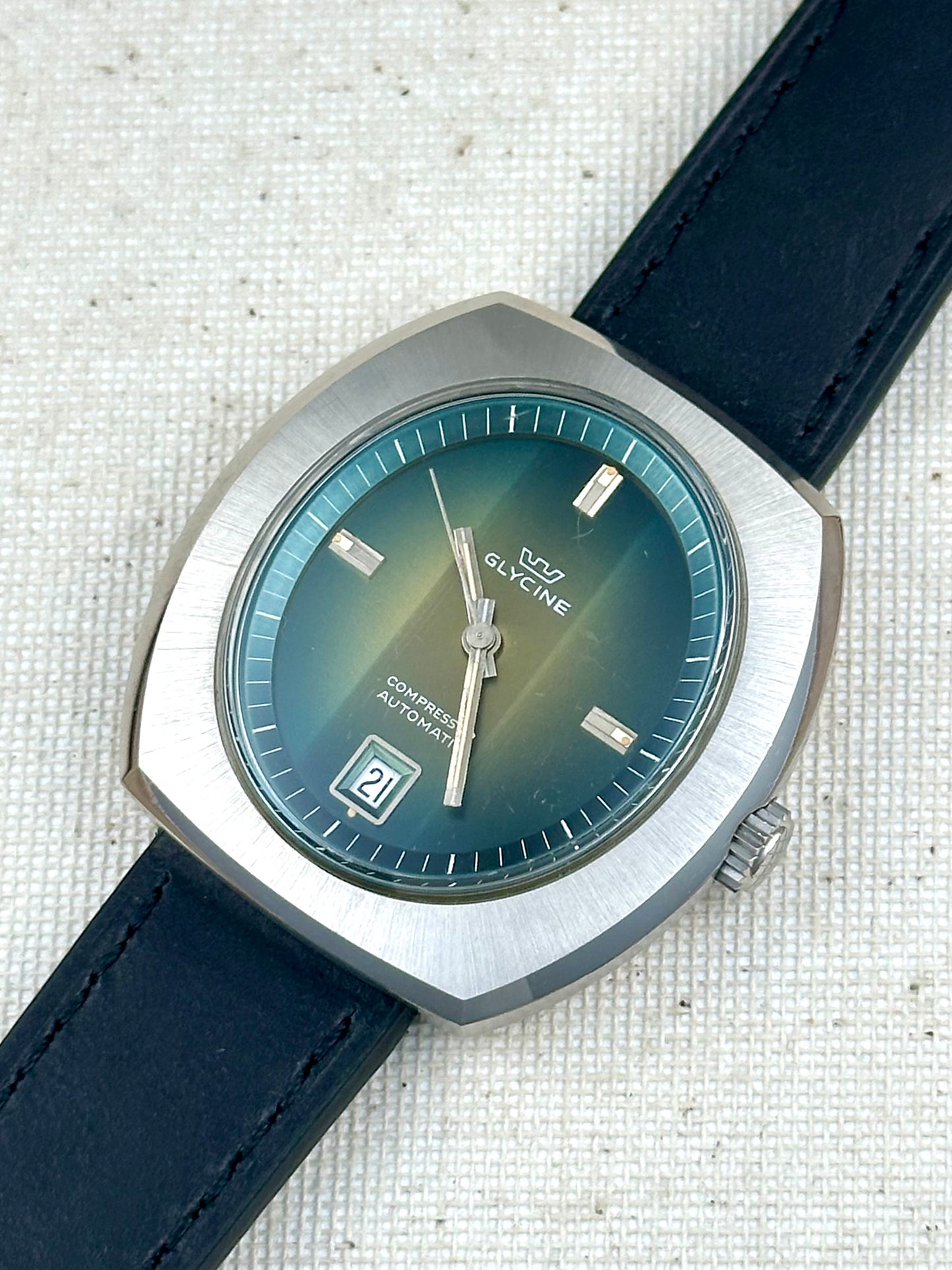 Glycine Compressor Green Tri-Dial Vintage
