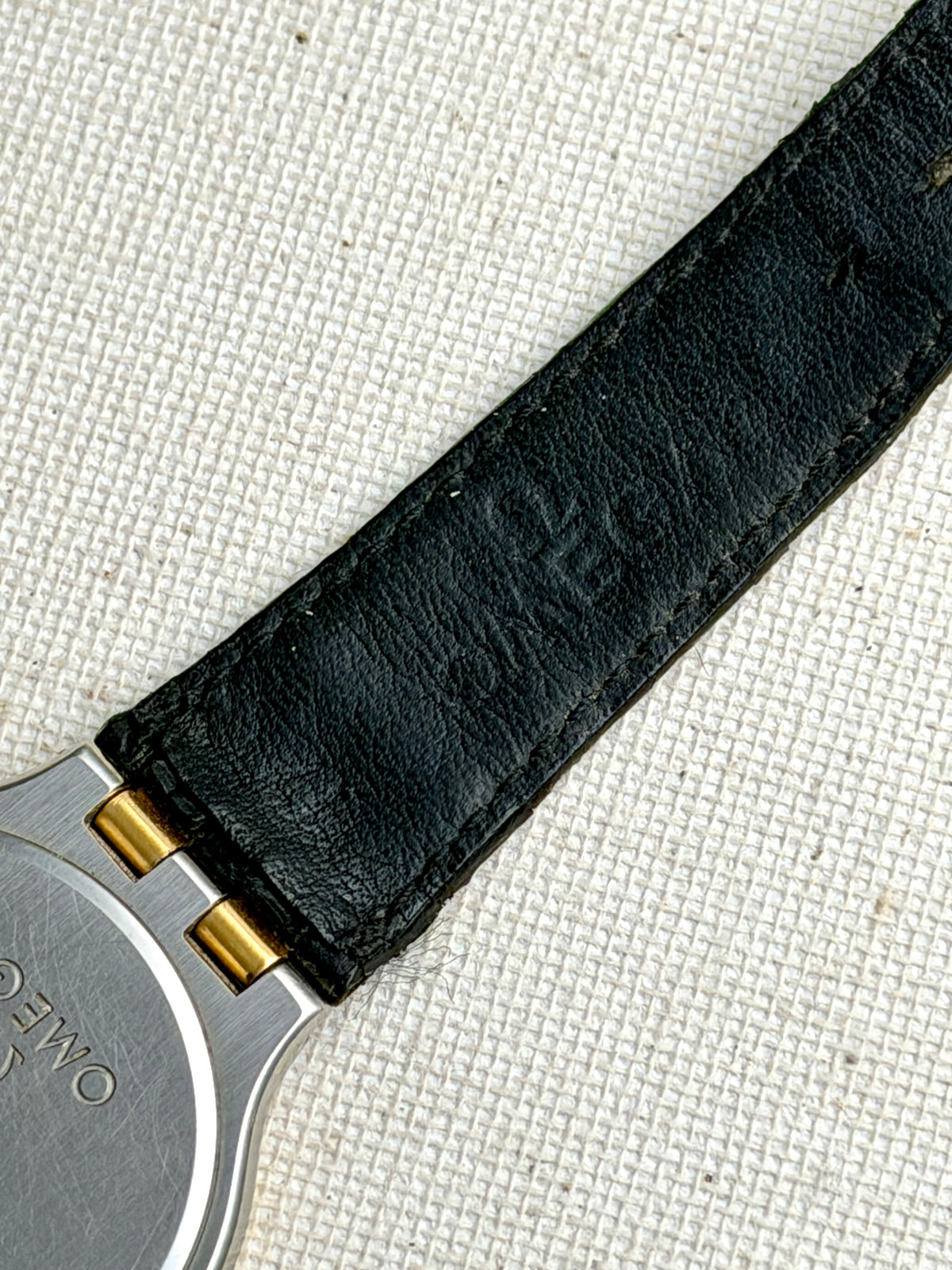 Omega 18k Bezel Quartz Vintage