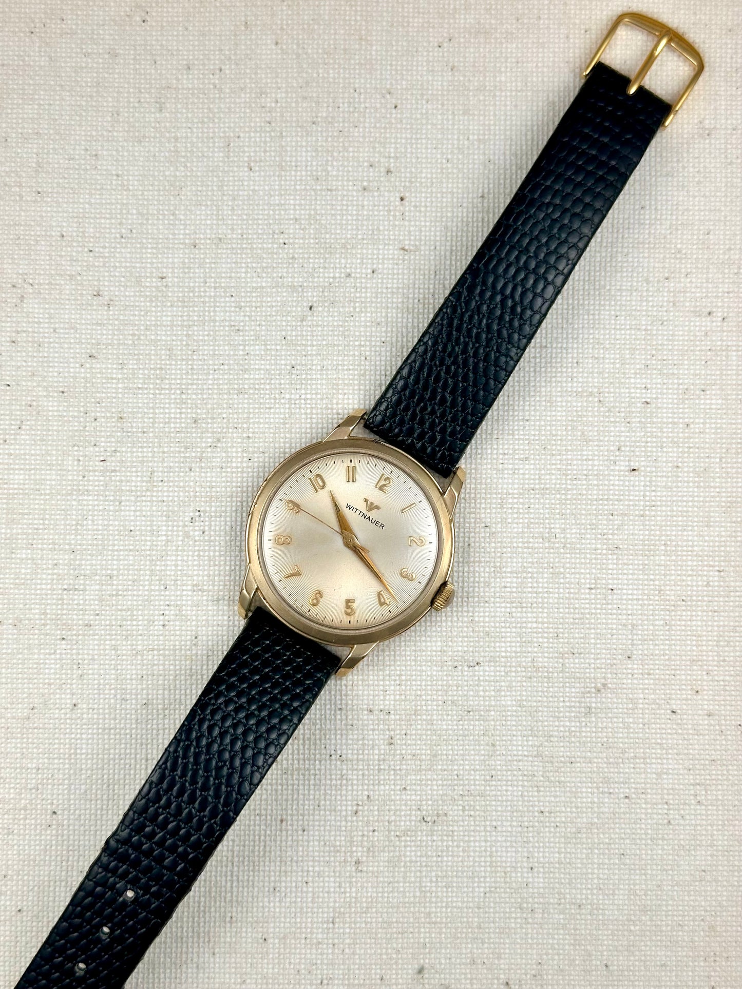 Wittnauer Satin Ribbed Dial Vintage