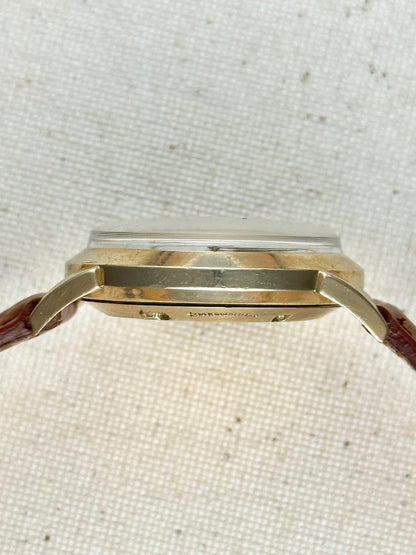 Universal Geneve Bumper Auto Vintage