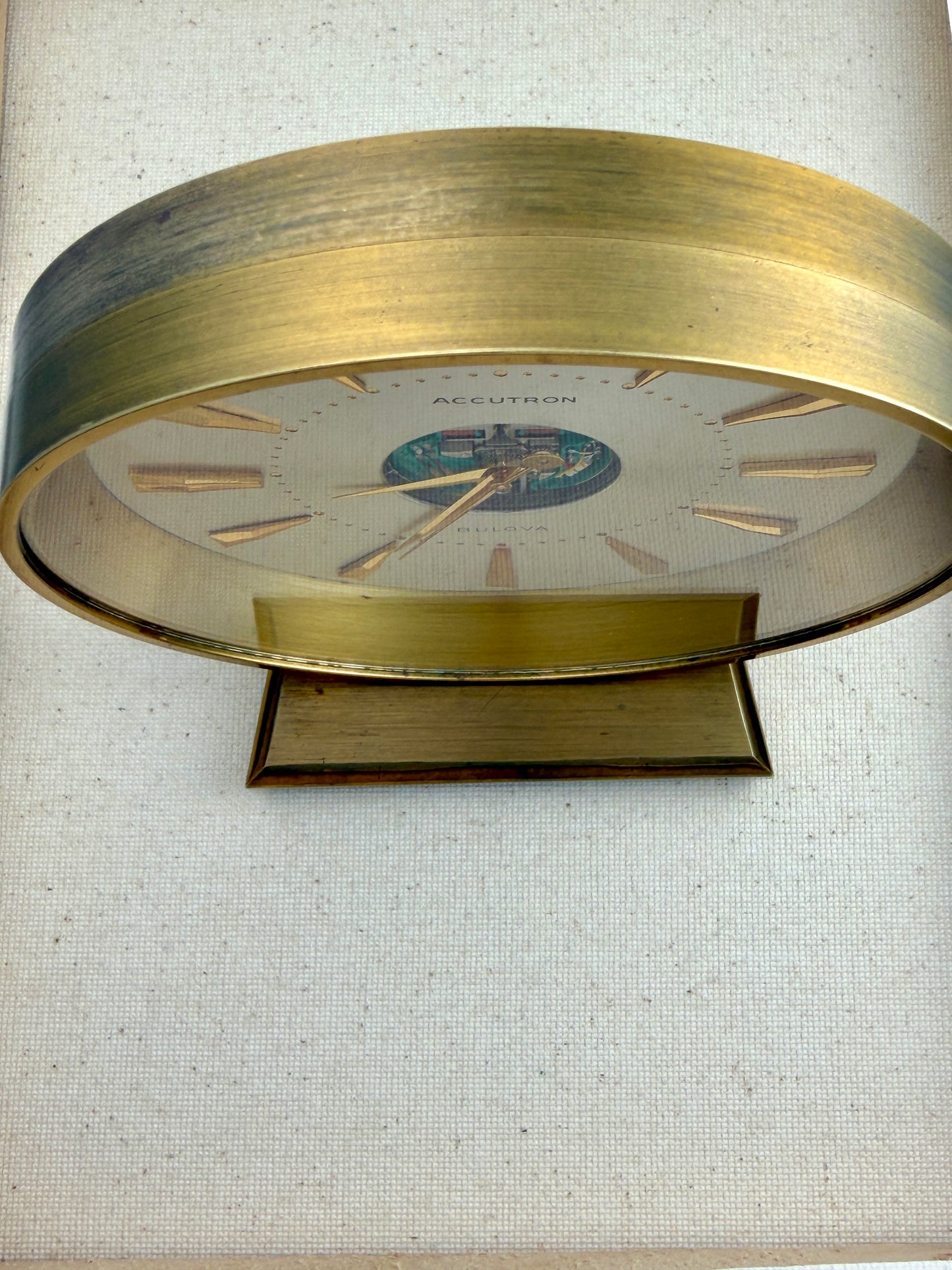 Accutron Spaceview Desk Clock Vintage
