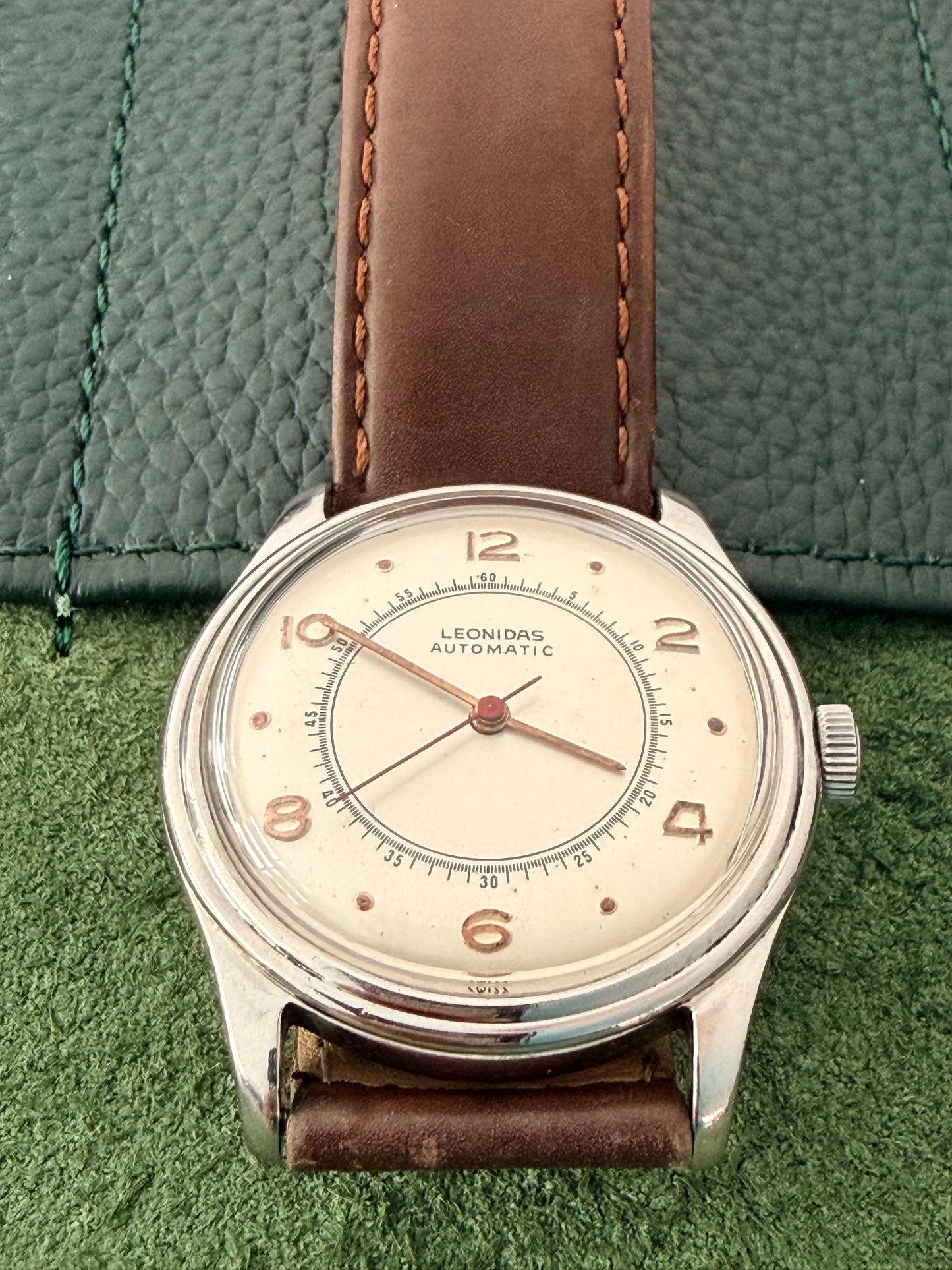 Leonidas Bullseye Dial Vintage