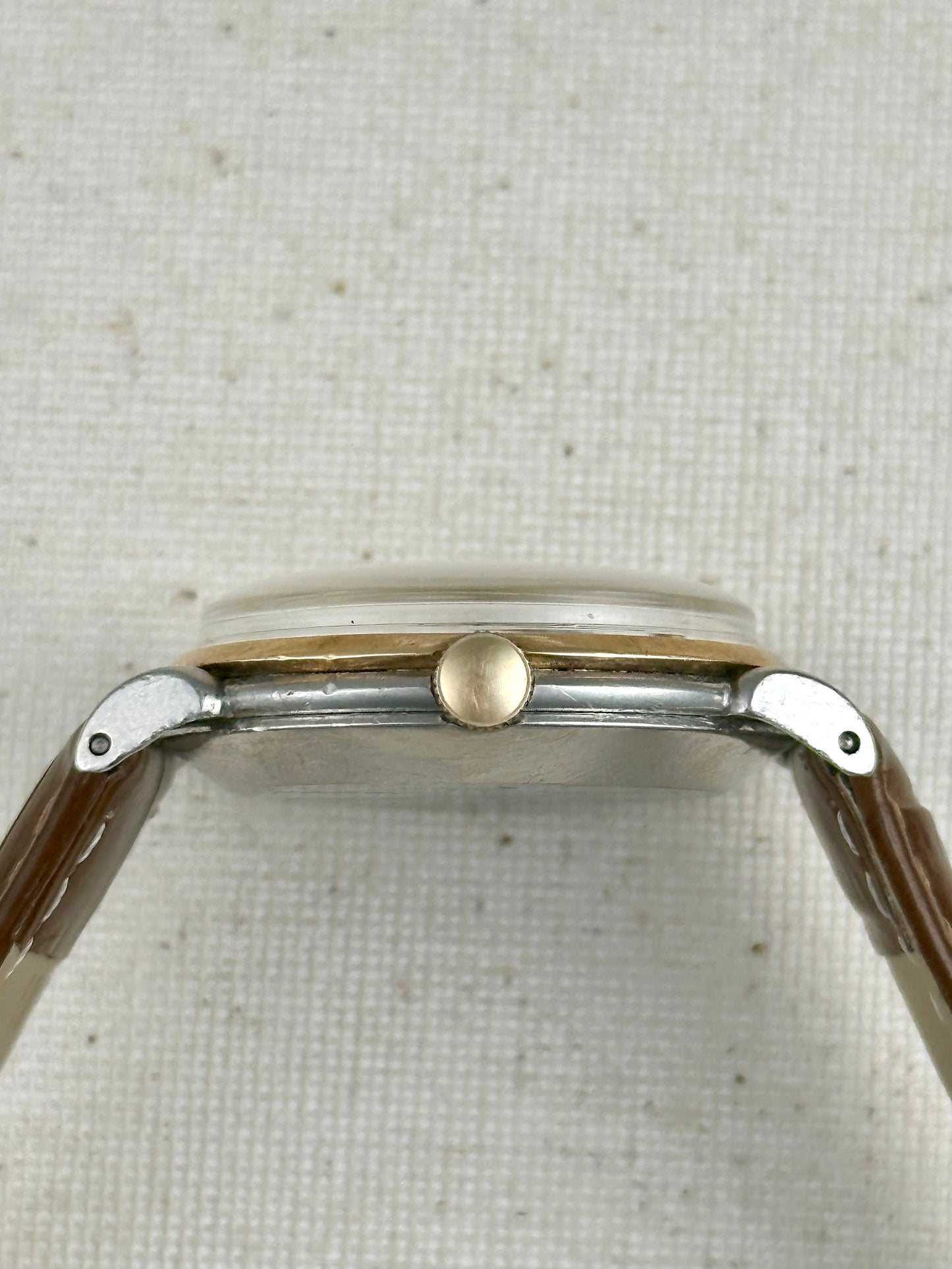 Omega c.1944 Bumper 28.10 RA Vintage