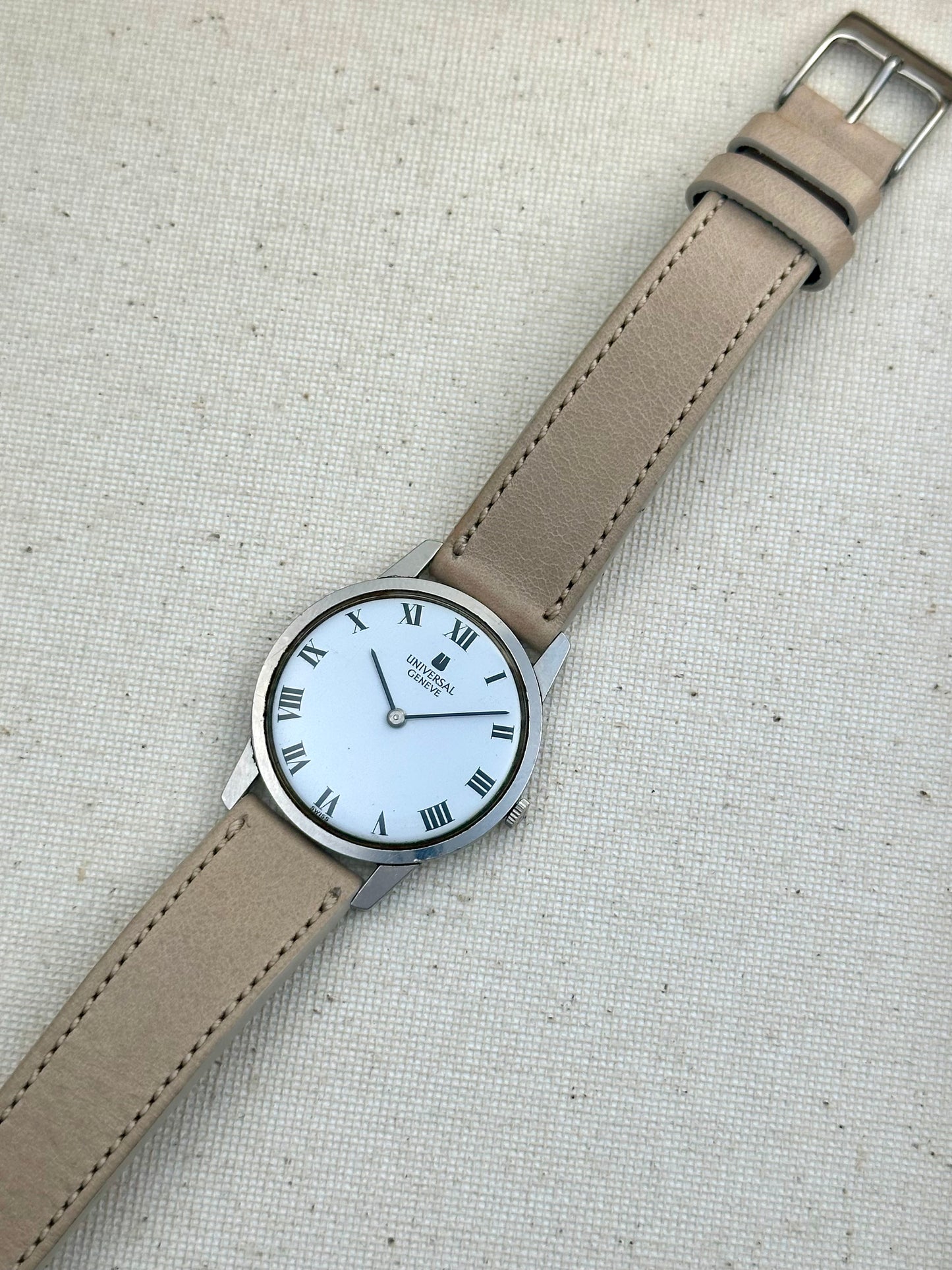 Universal Geneve White Dial Roman Numerals Vintage