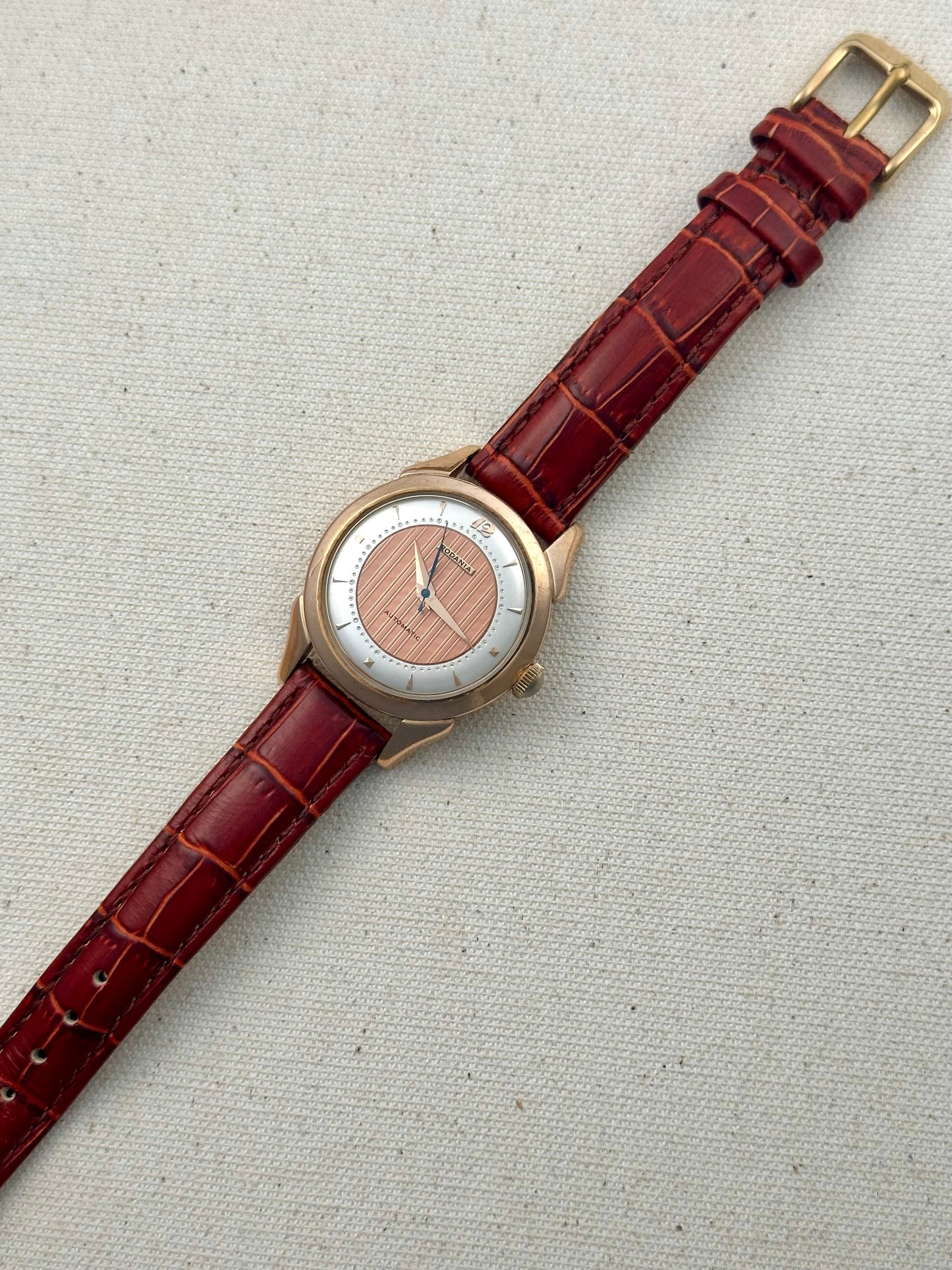 Rodania 18k Rose Gold Tapestry Dial Vintage