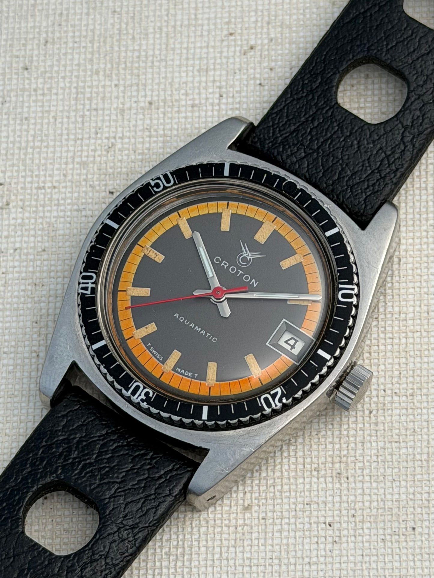 Croton Diver on Tropic Vintage