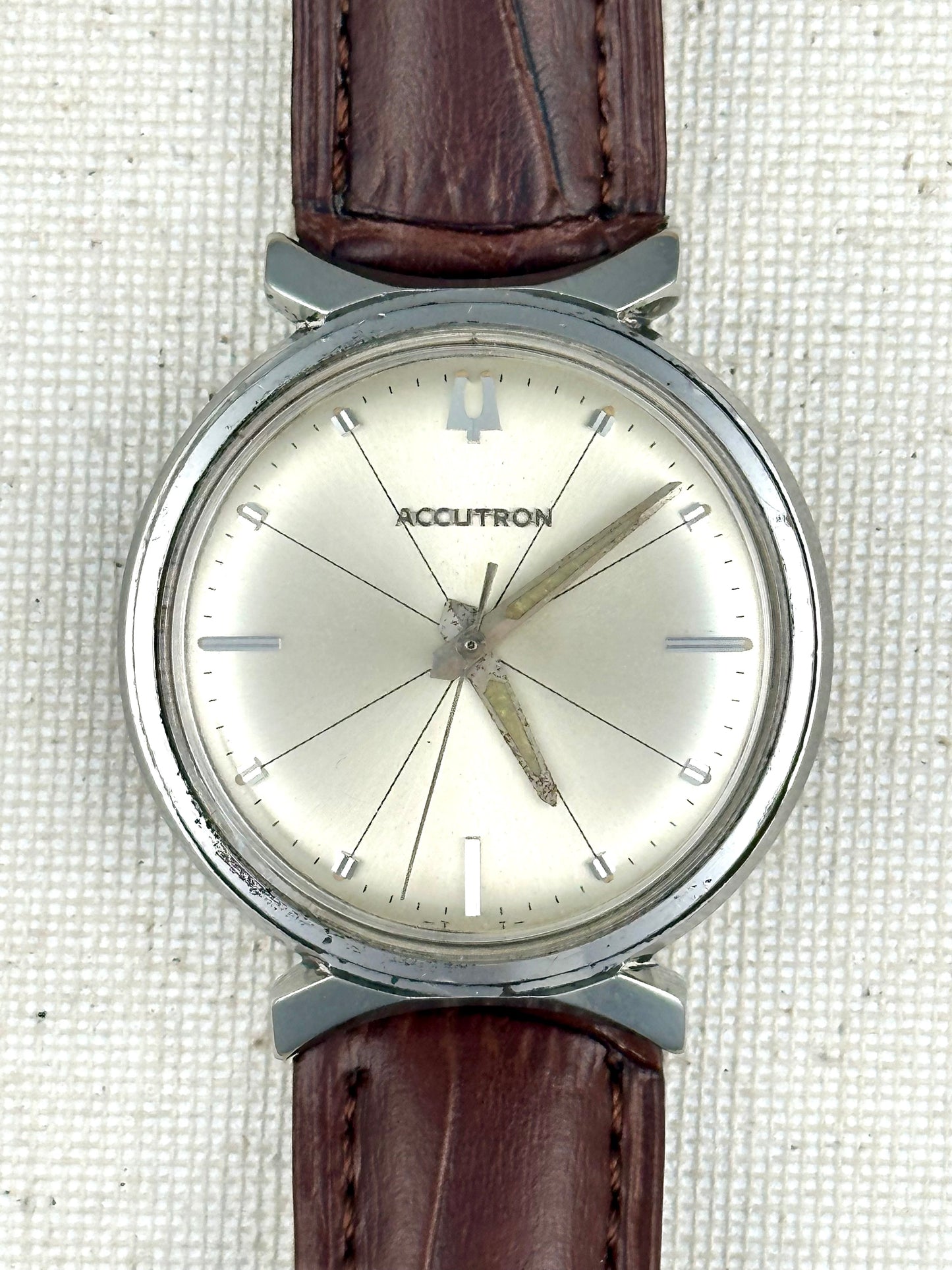 Accutron 214 Bow Tie Lugs Vintage