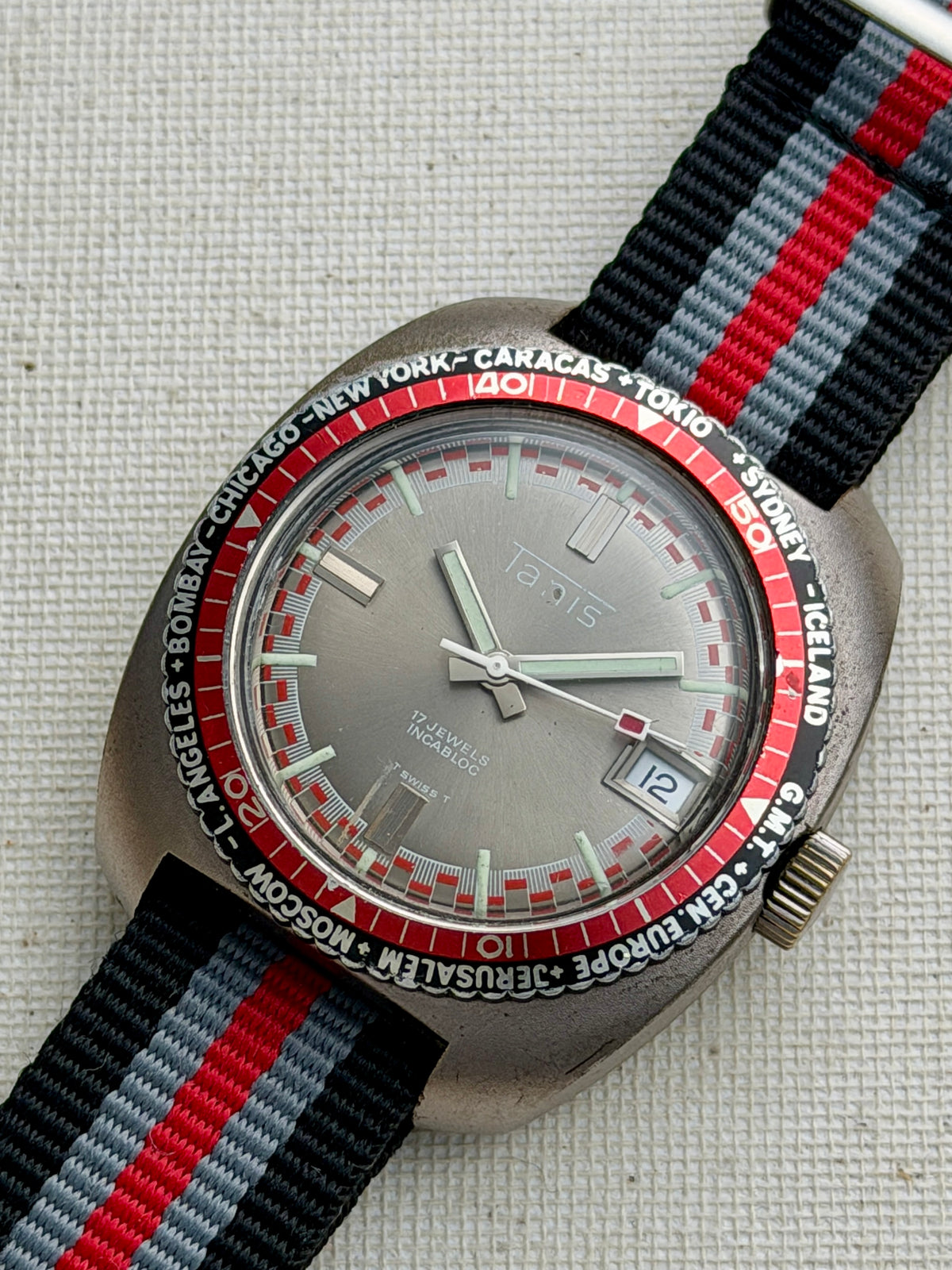 Tanis World Time Diver Vintage