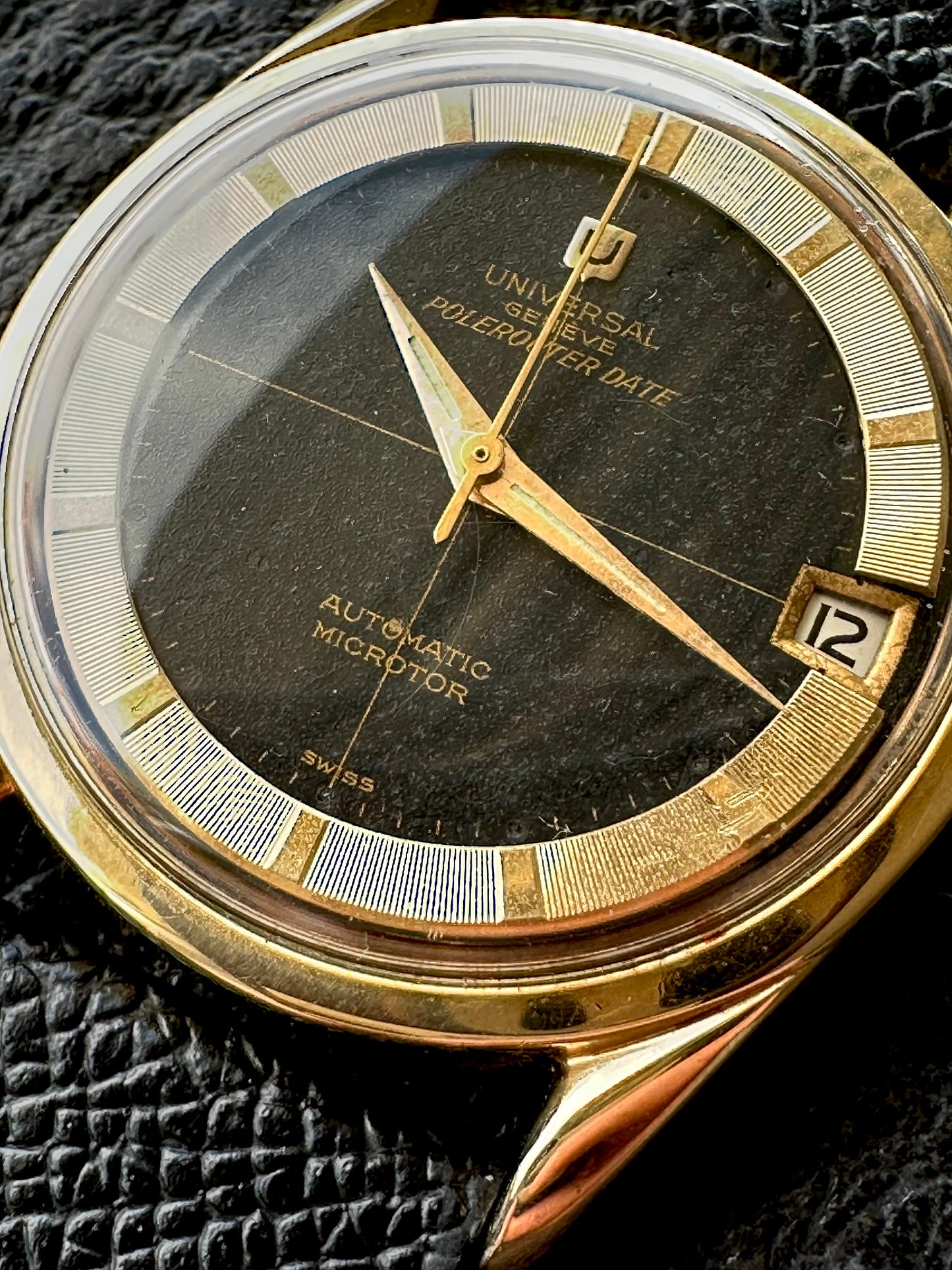 Universal Geneve Polerouter Date Black Crosshair Dial with Box Vintage