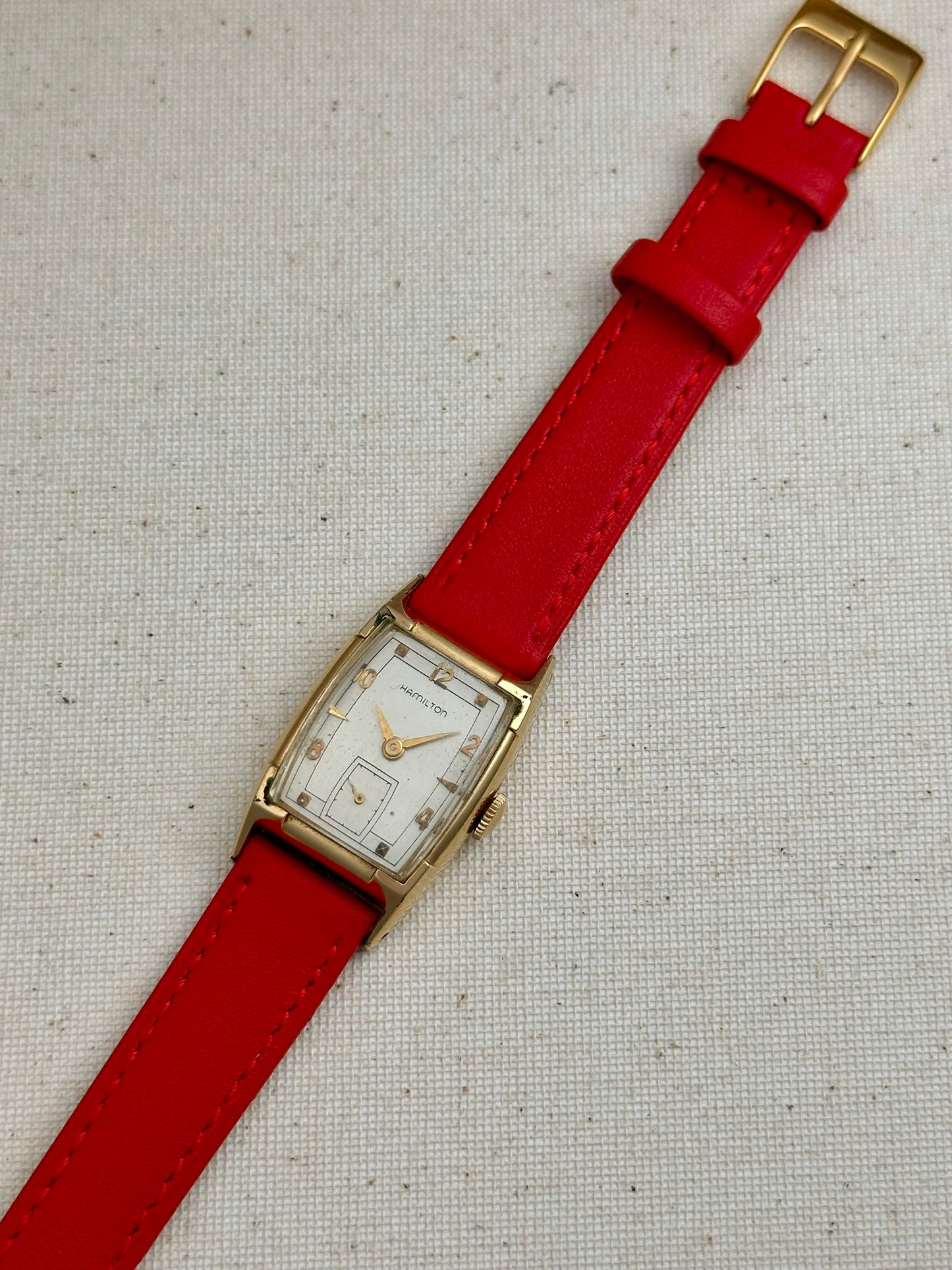 Hamilton Tank Red Strap Vintage