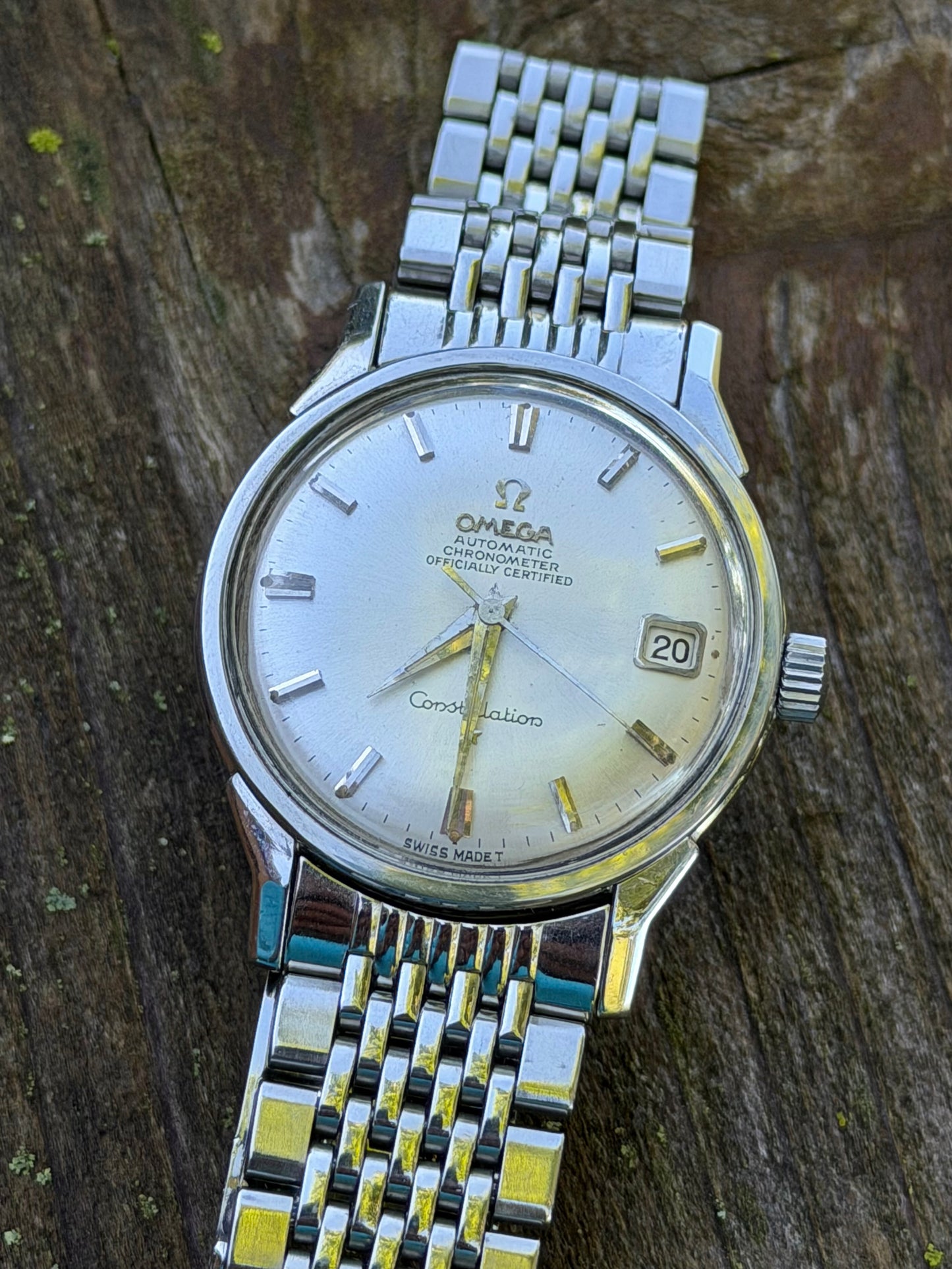 Omega Constellation Date Vintage
