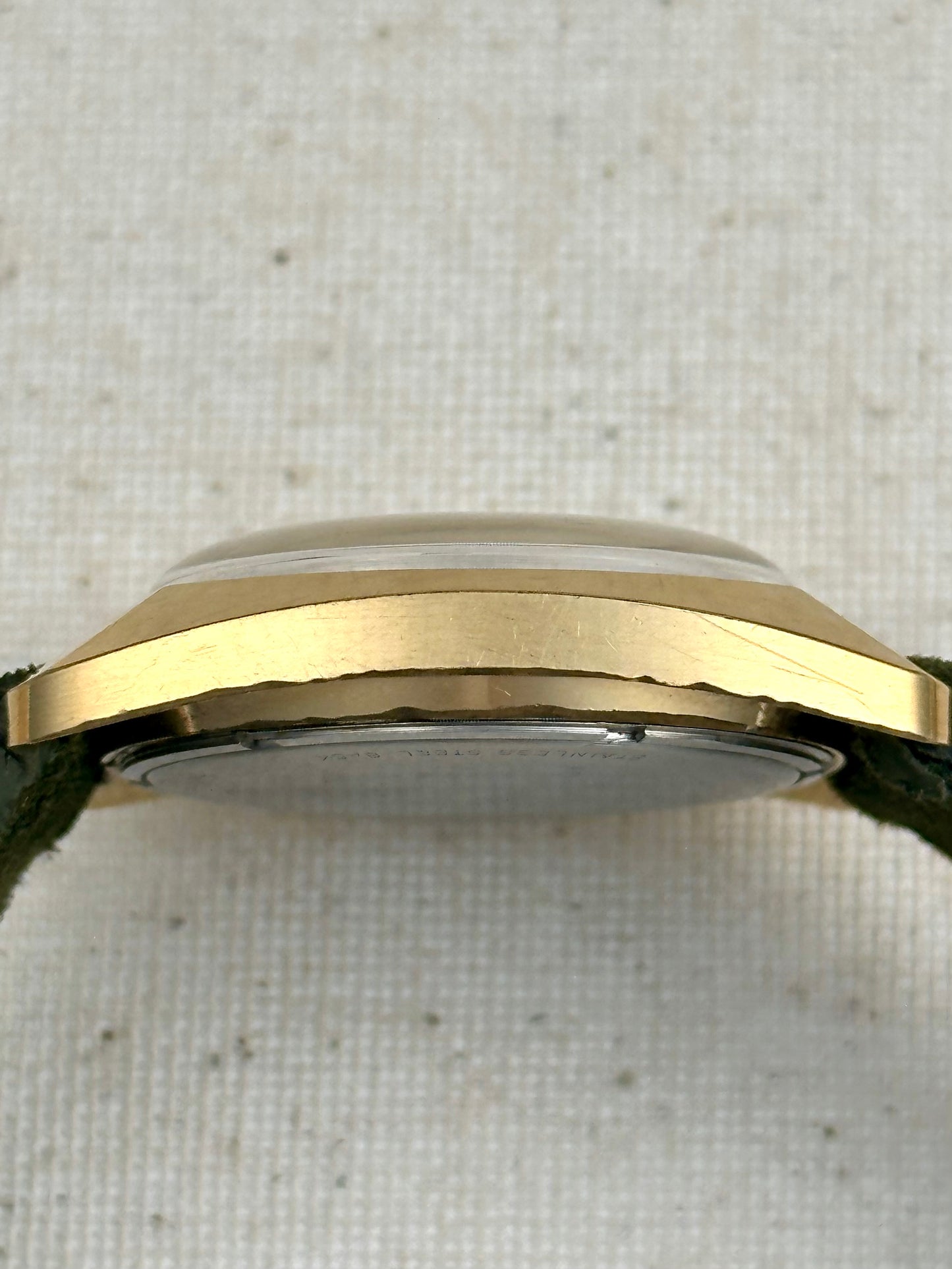 Bulova Golden Green Vintage