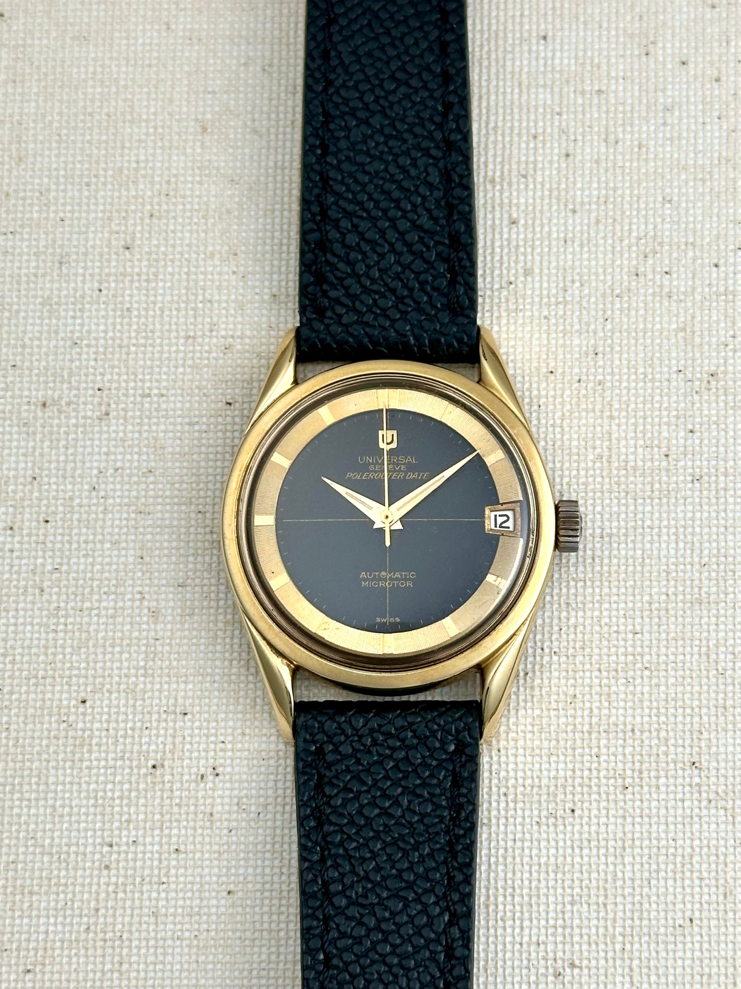 Universal Geneve Polerouter Date Black Crosshair Dial with Box Vintage