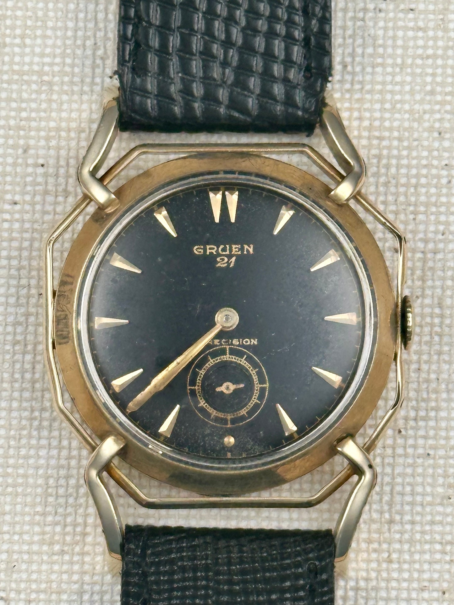 Gruen Precision 21 Spider Black Dial Vintage
