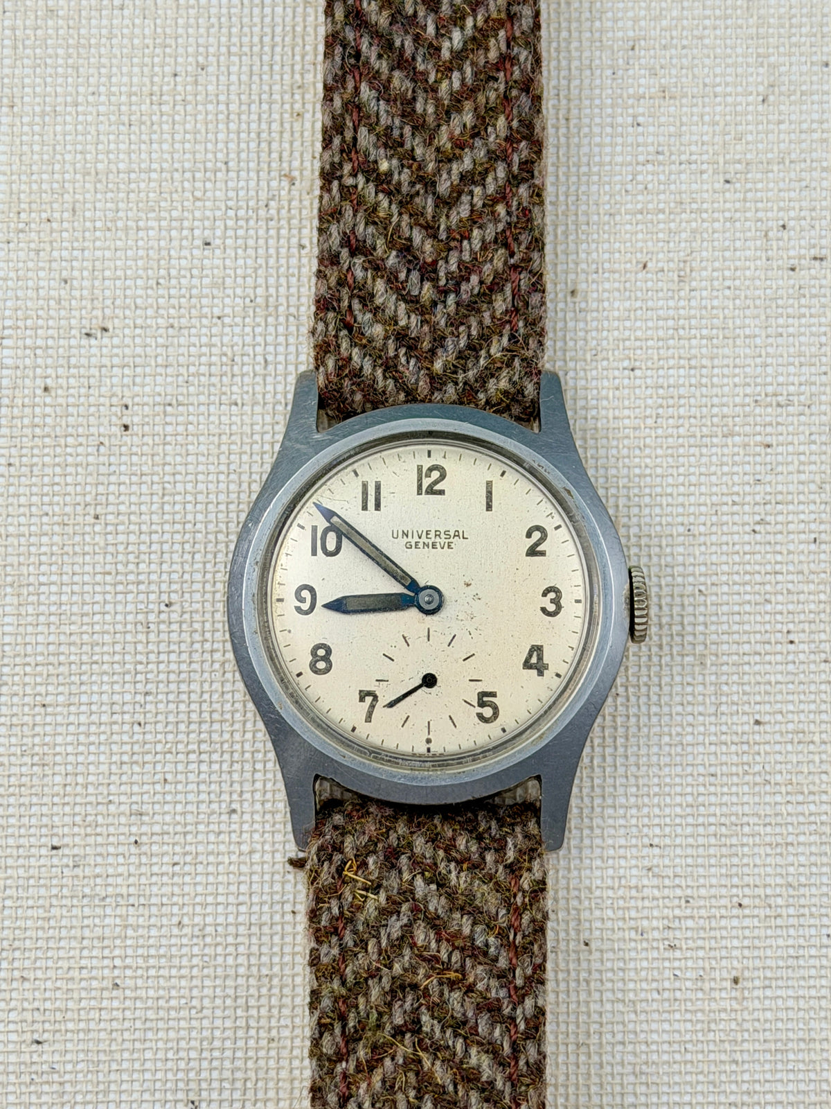 Universal Geneve Military Vintage