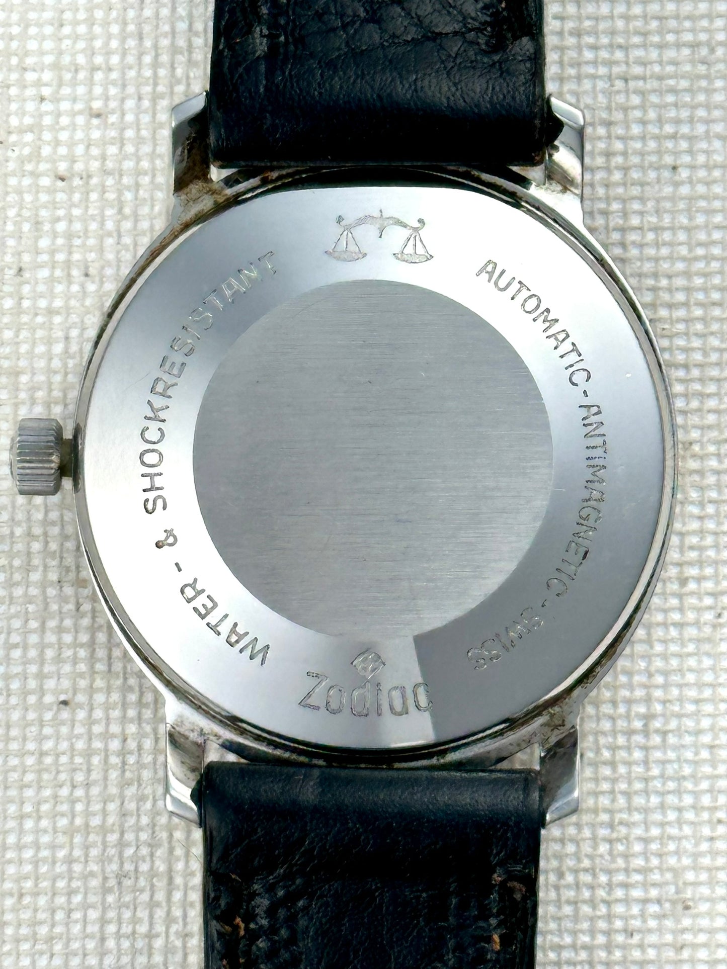 Zodiac Senator Hermetic Oval Date Vintage