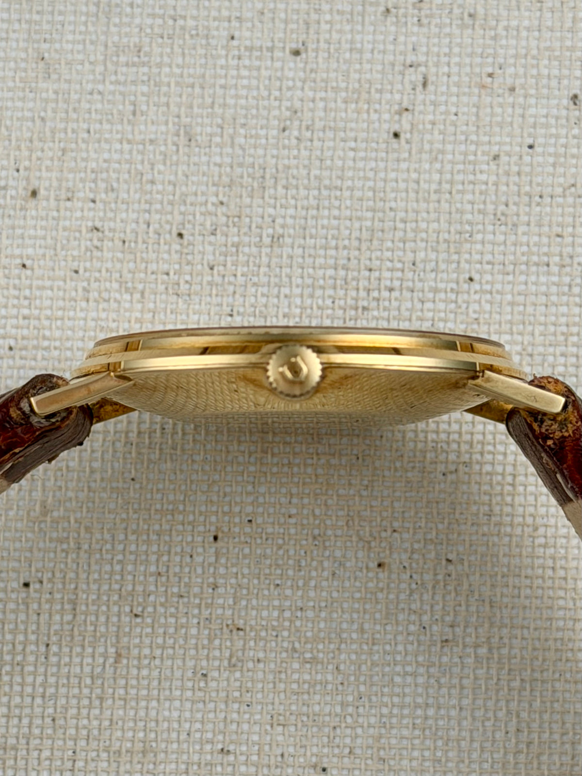 Universal Geneve 18k Gold