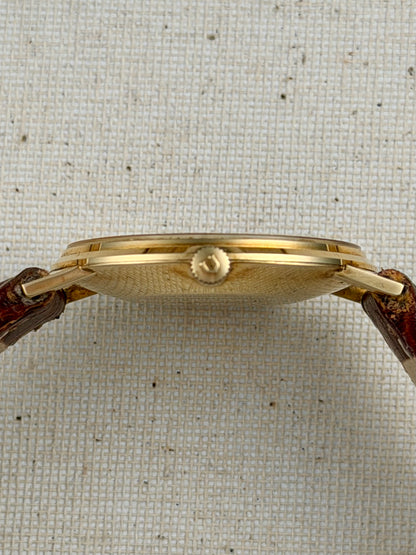 Universal Geneve 18k Gold