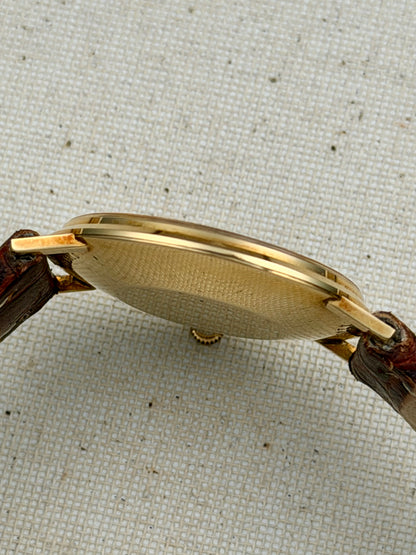 Universal Geneve 18k Gold