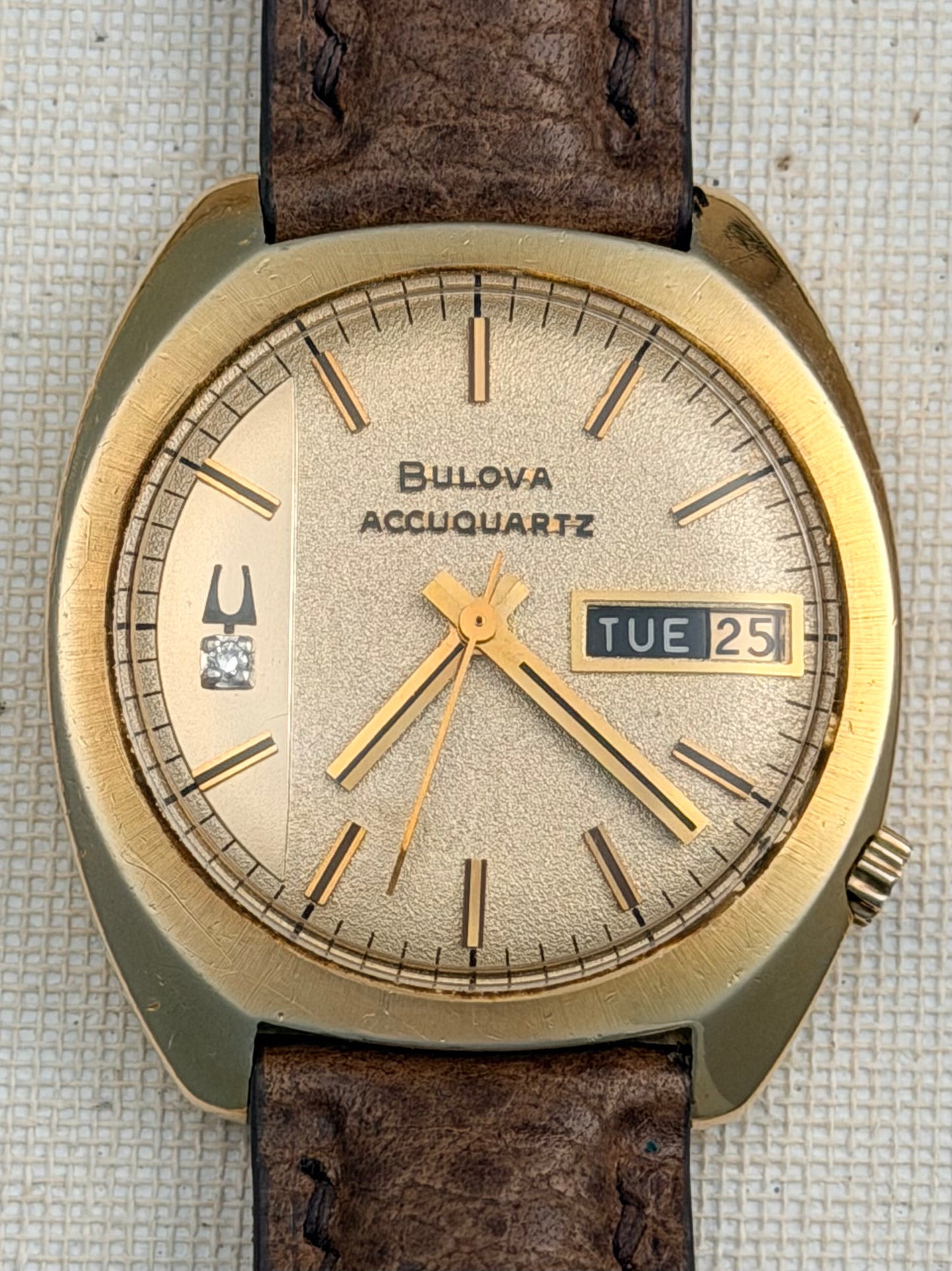Bullova Accutron Accuquartz 14K Gold Vintage