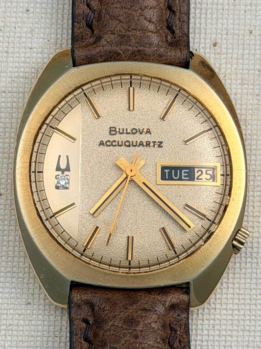 Bullova Accutron Accuquartz 14K Gold Vintage