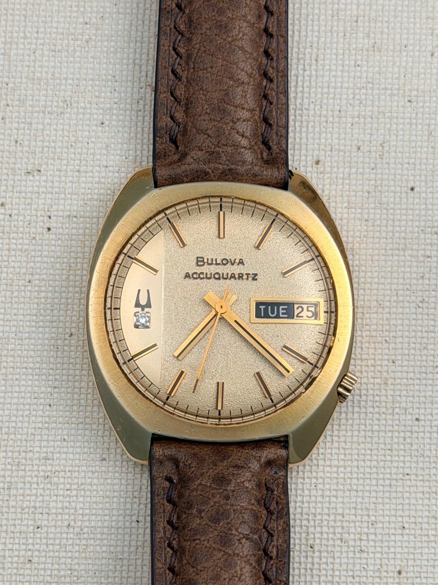 Bullova Accutron Accuquartz 14K Gold Vintage